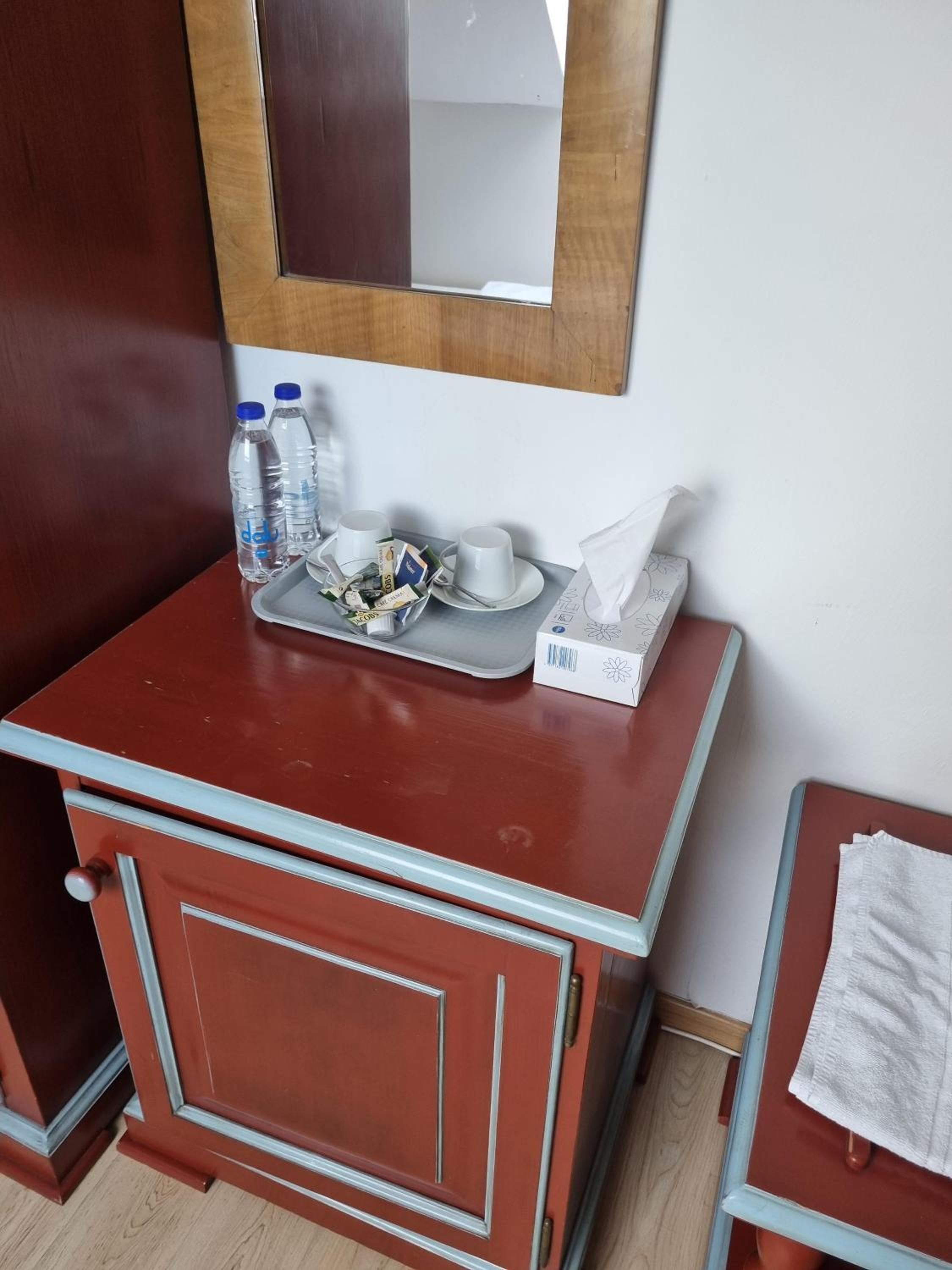 Single Room with Private Bathroom photo 3