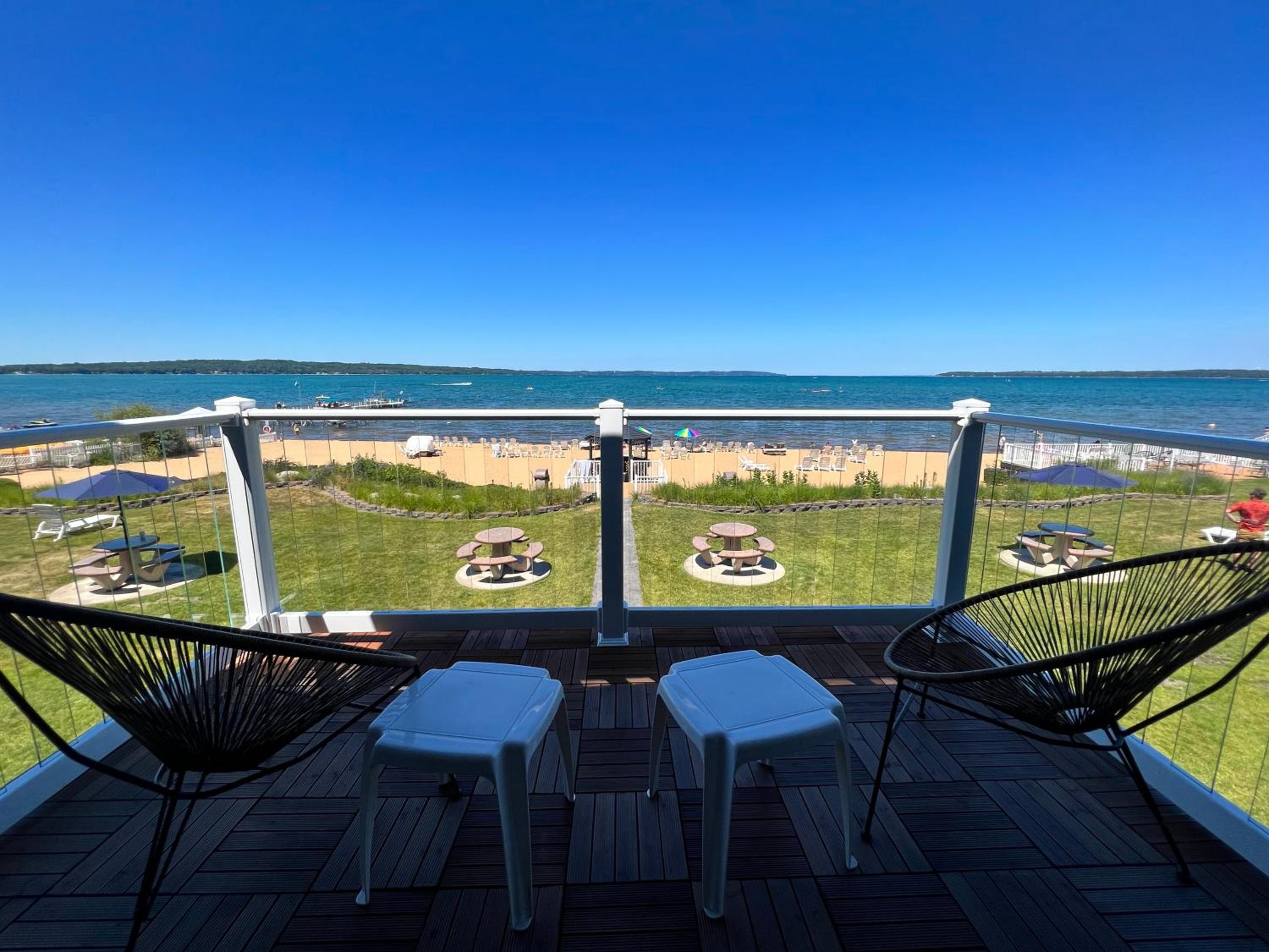Beach View Balcony Junior Suite  - Photo 6