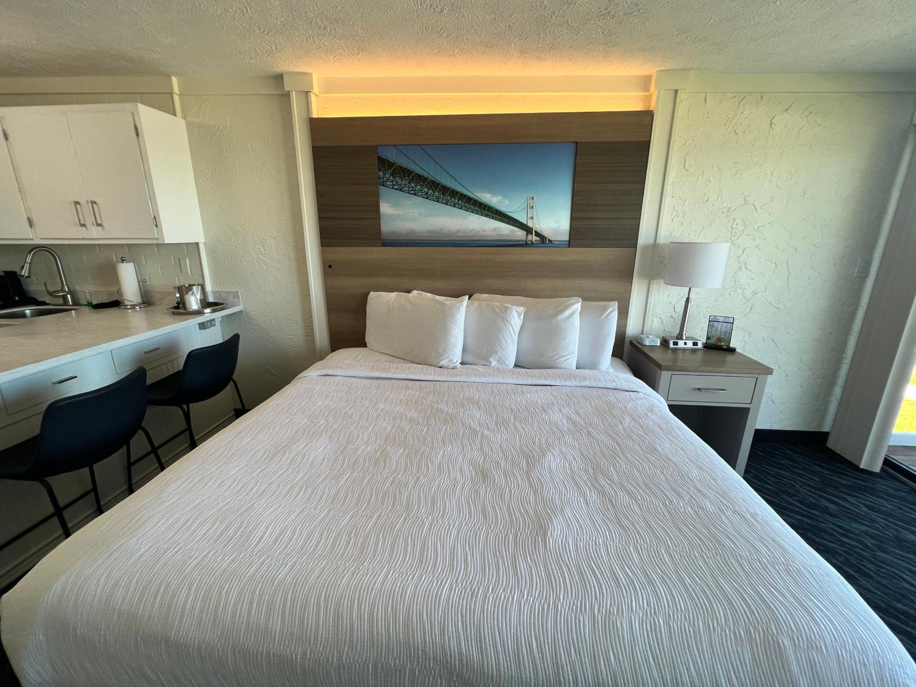 Beach View Balcony Junior Suite  - Photo 3