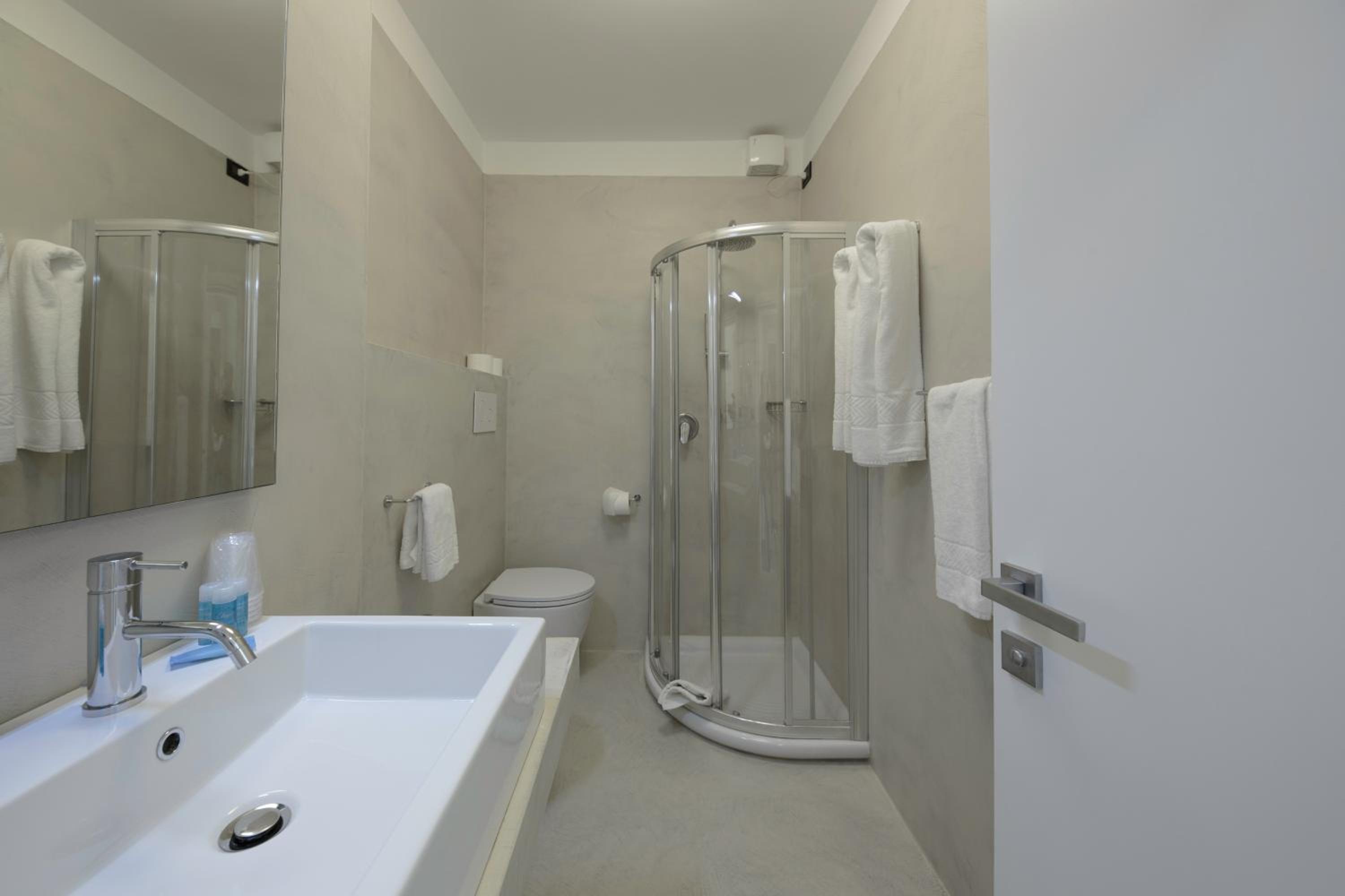 Triple Room with Balcony and Front Sea View photo 2