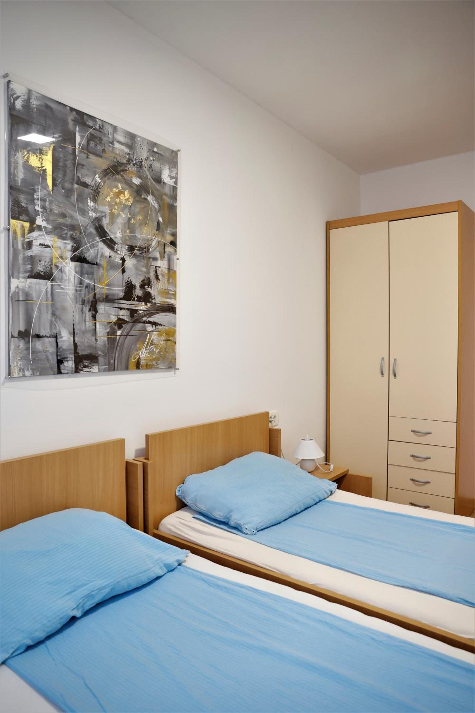 Double Room - Photo 5