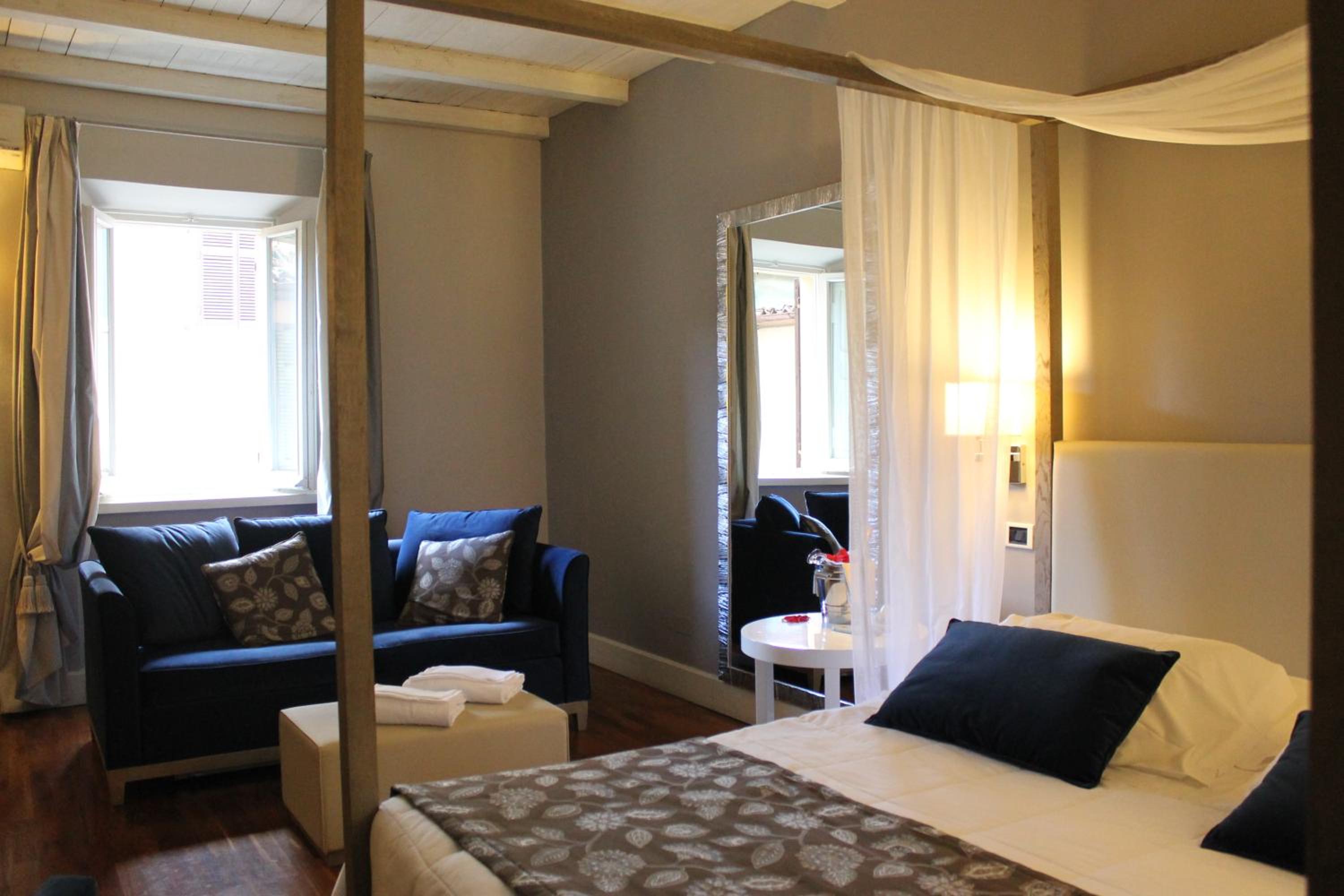 Junior Suite - Photo 9