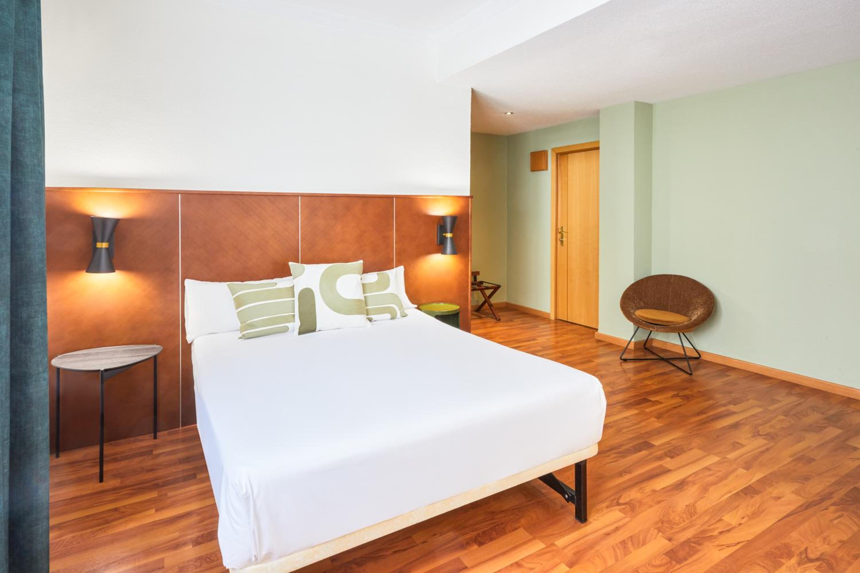 Double Room - Photo 1