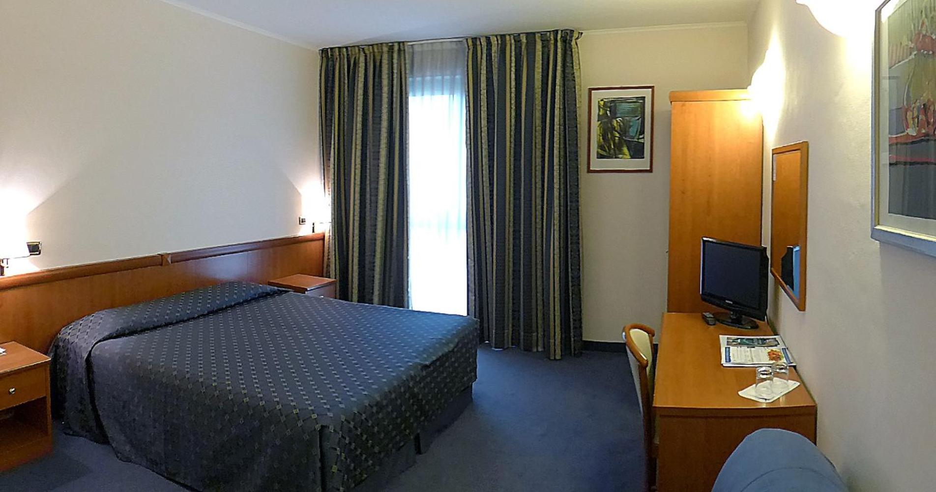 Double Room - Photo 1