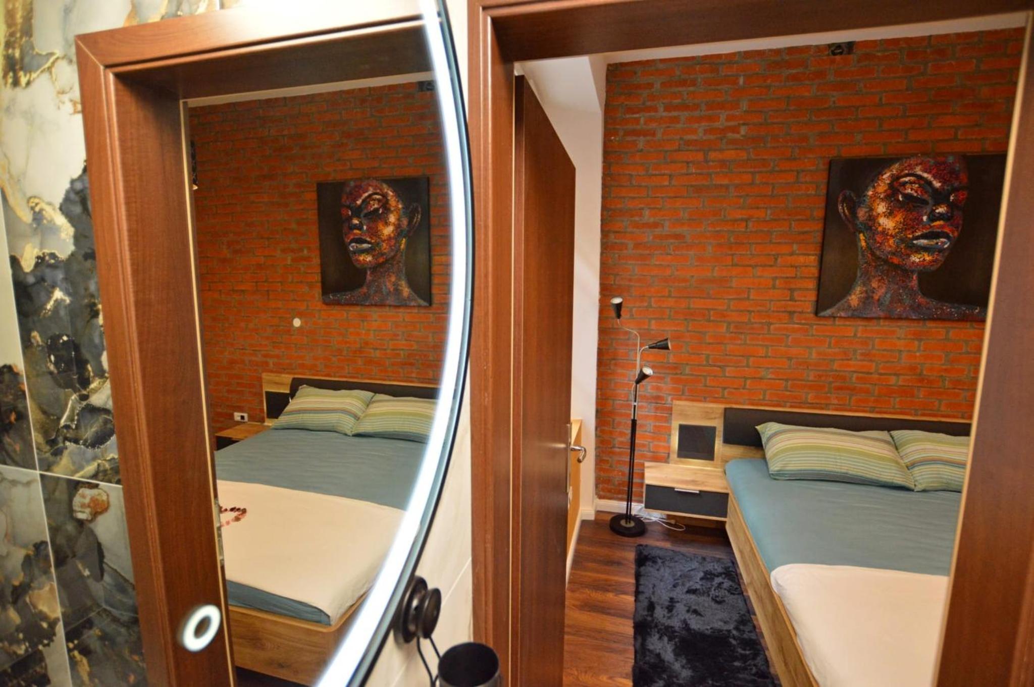 Double Room - Photo 5
