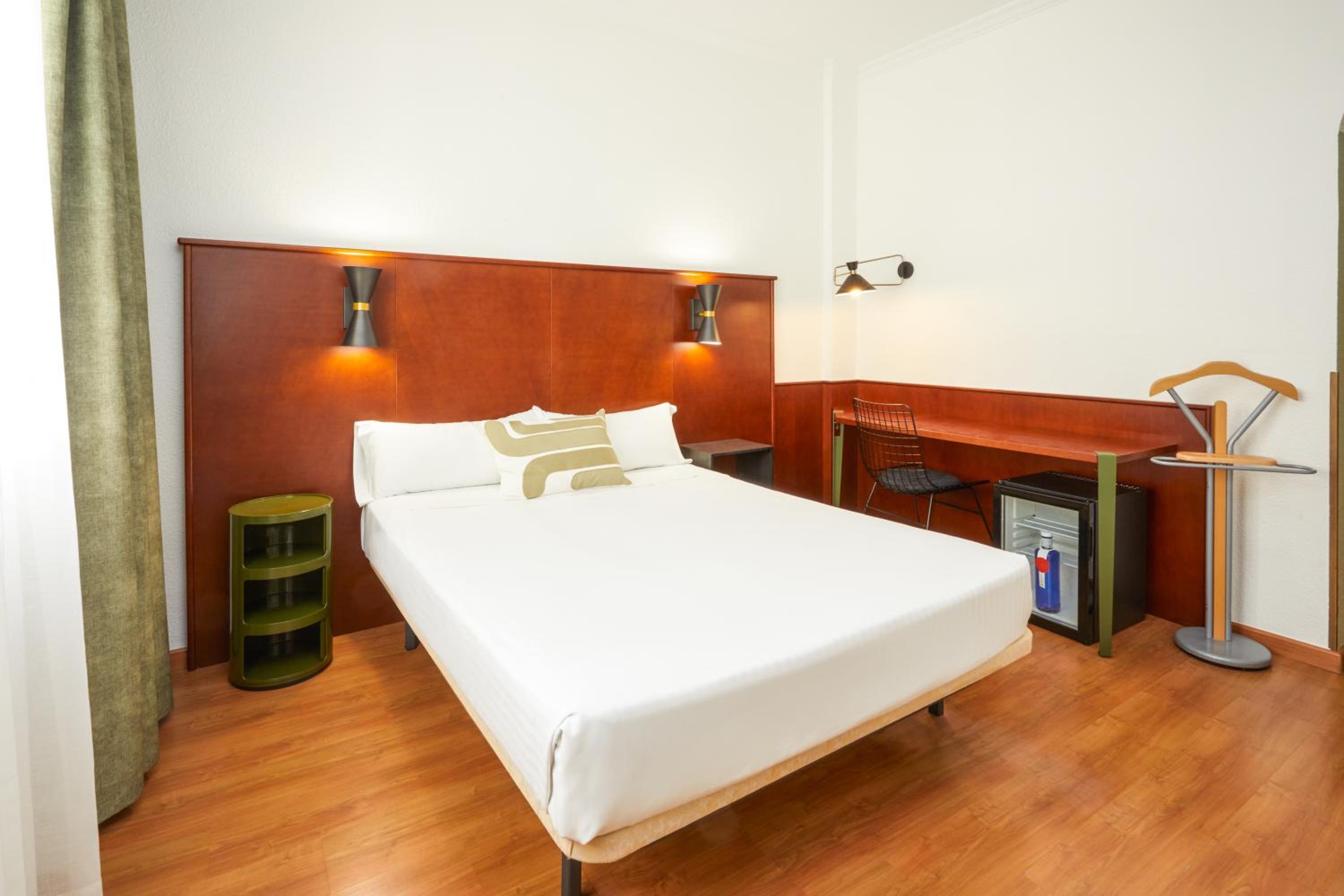 Double Room - Photo 4