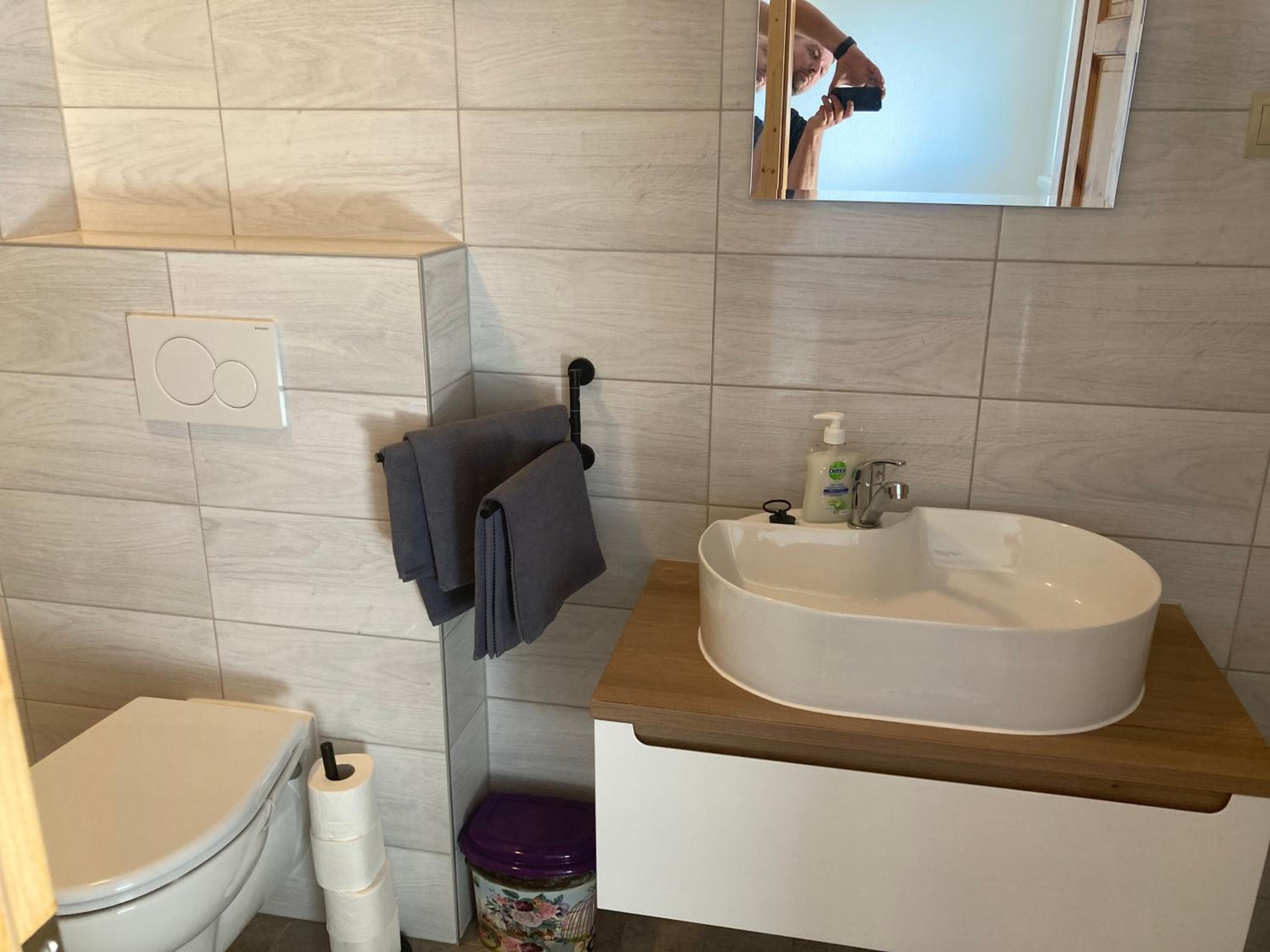 Budget Twin Room - Photo 61