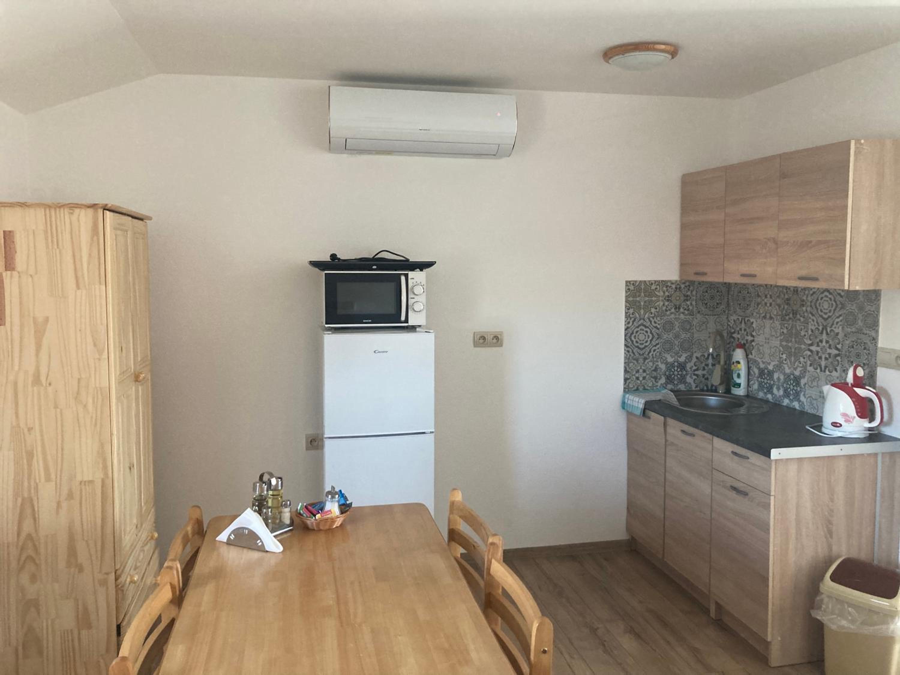 Deluxe Double Room with Bath - Photo 91