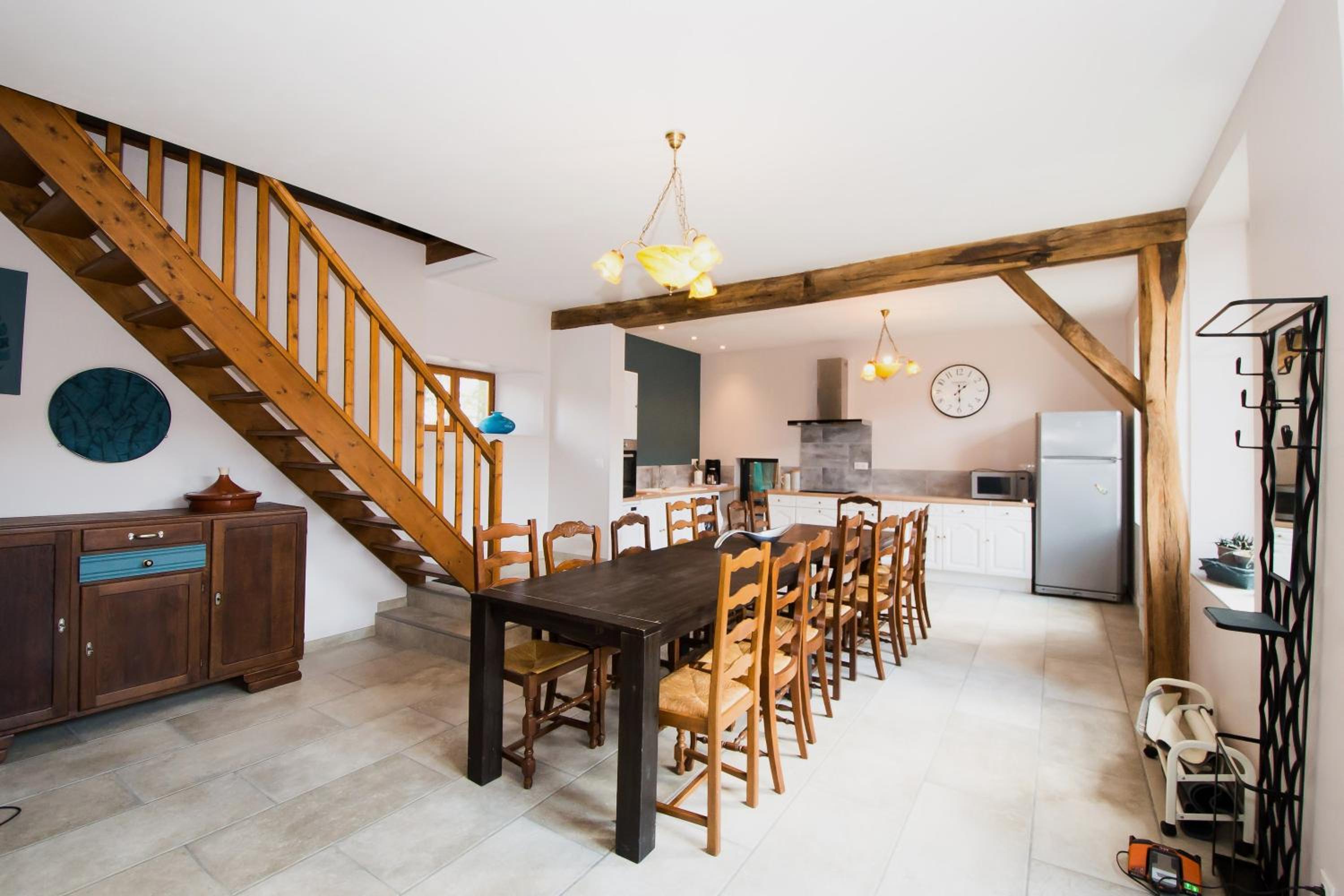 Villa - Photo 3