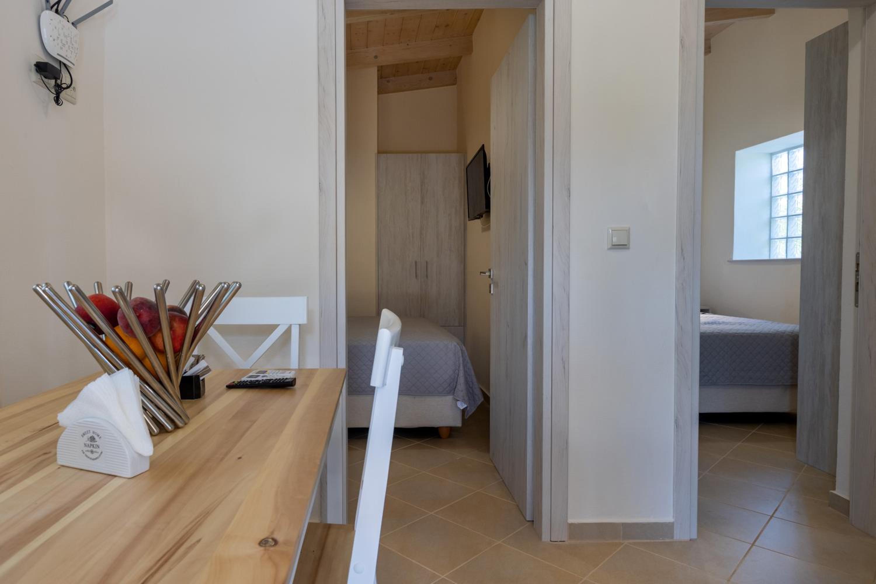 Two-Bedroom House - Photo 1