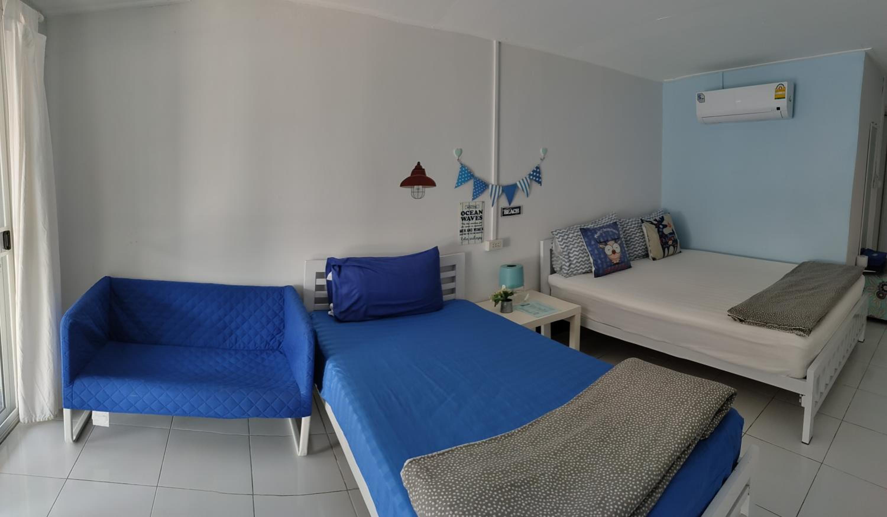 One-Bedroom House photo 1