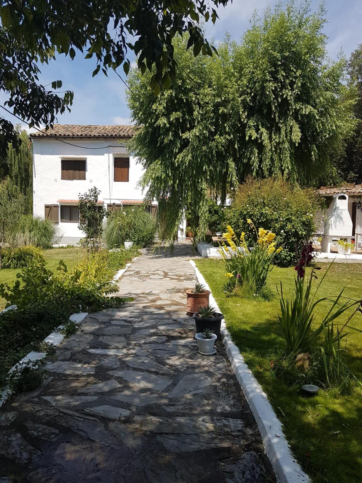 Four-Bedroom House photo 2