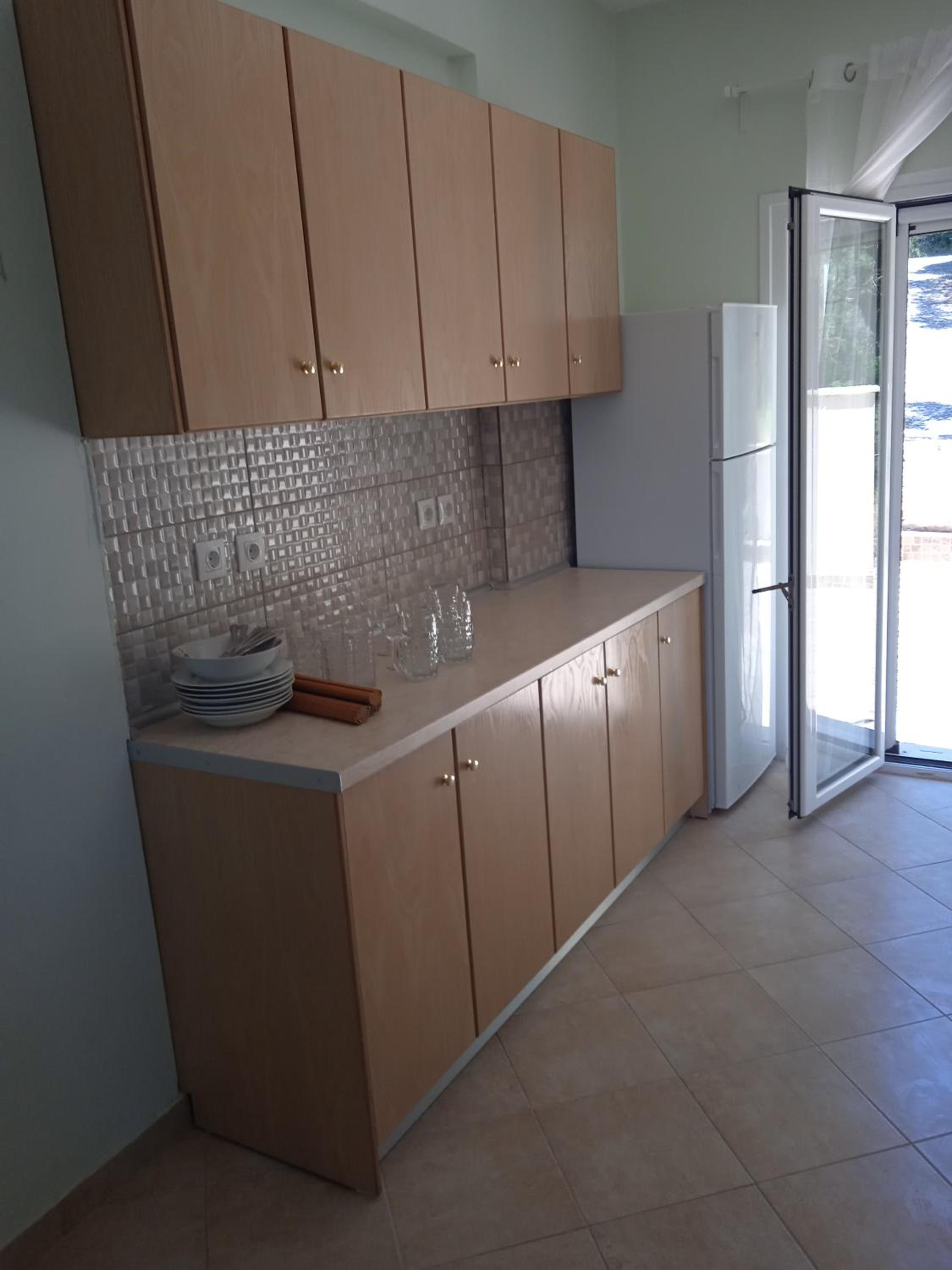 Two-Bedroom House - Photo 7