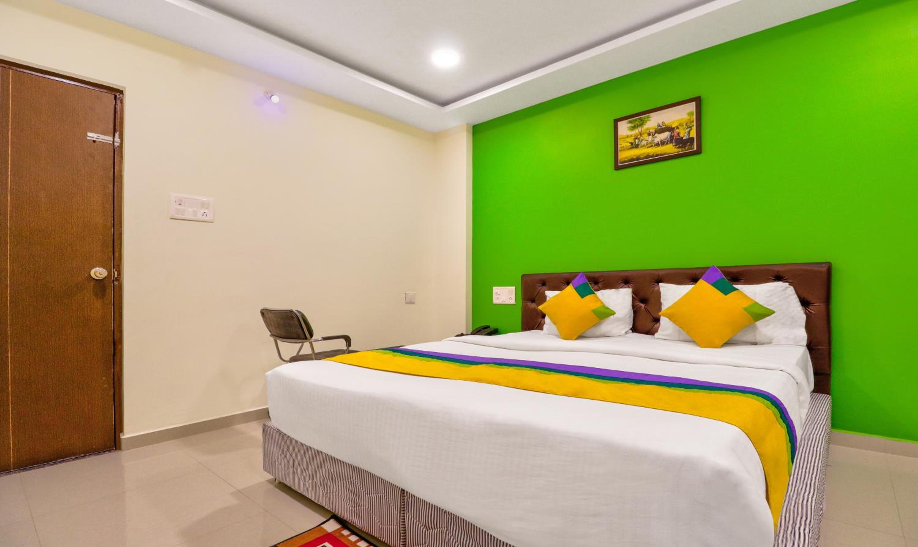 Standard Double Room - Photo 25
