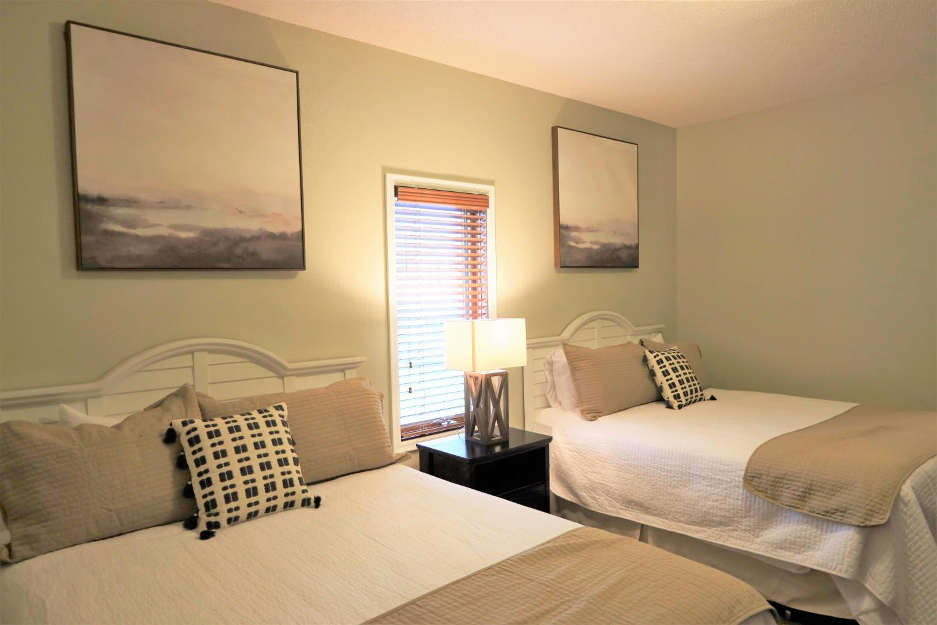 Two-Bedroom Apartment - Photo 7