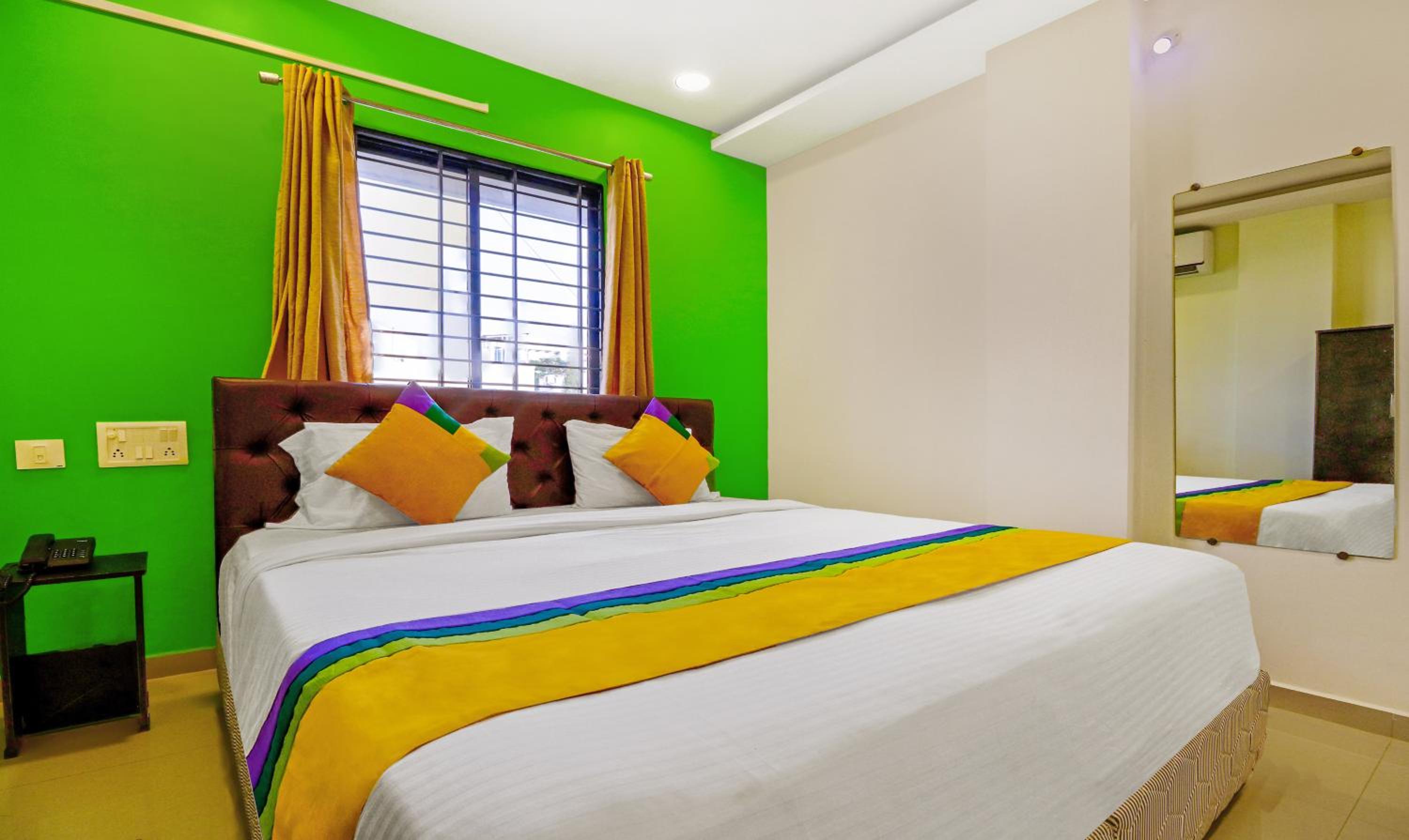 Standard Double Room - Photo 17