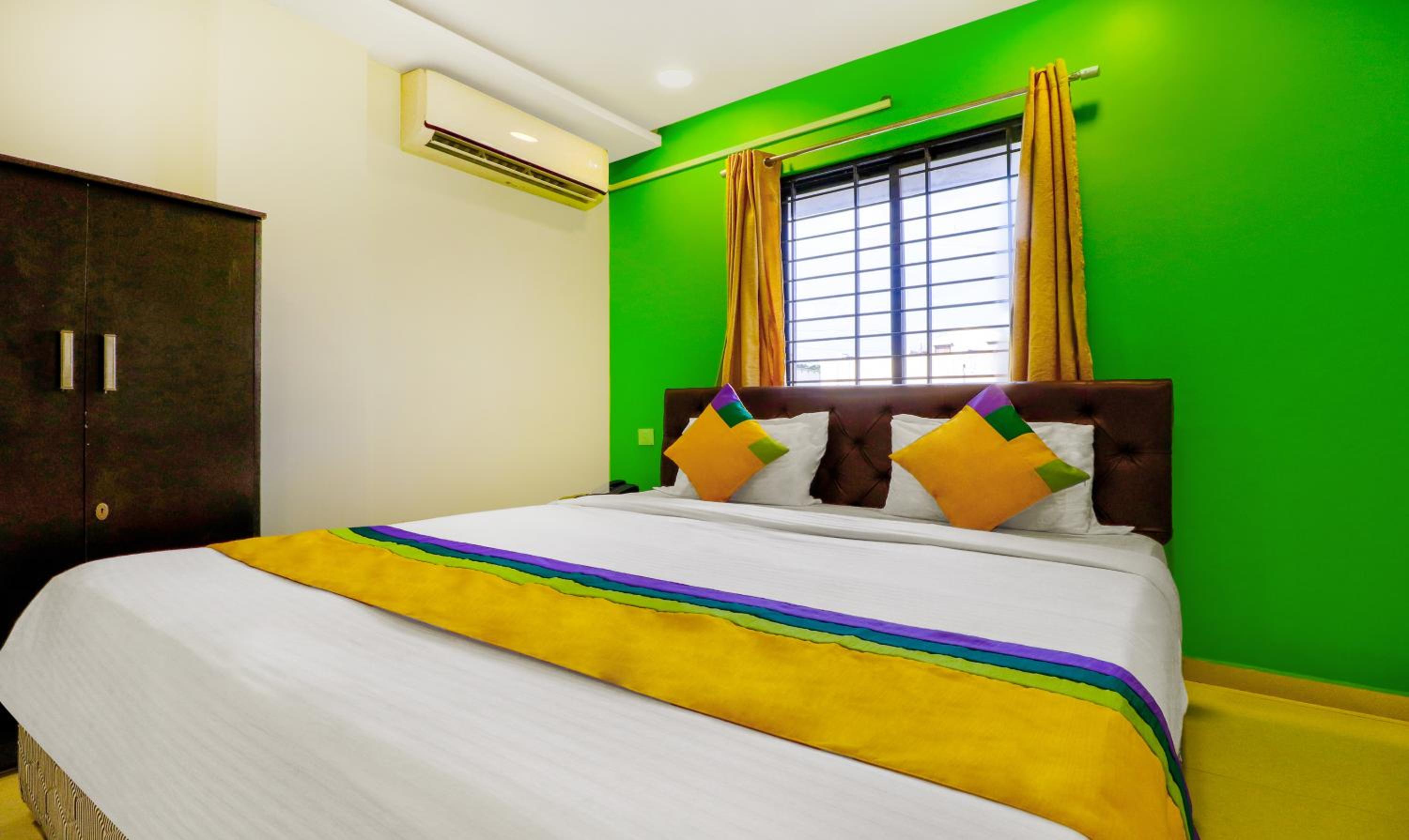 Standard Double Room - Photo 19