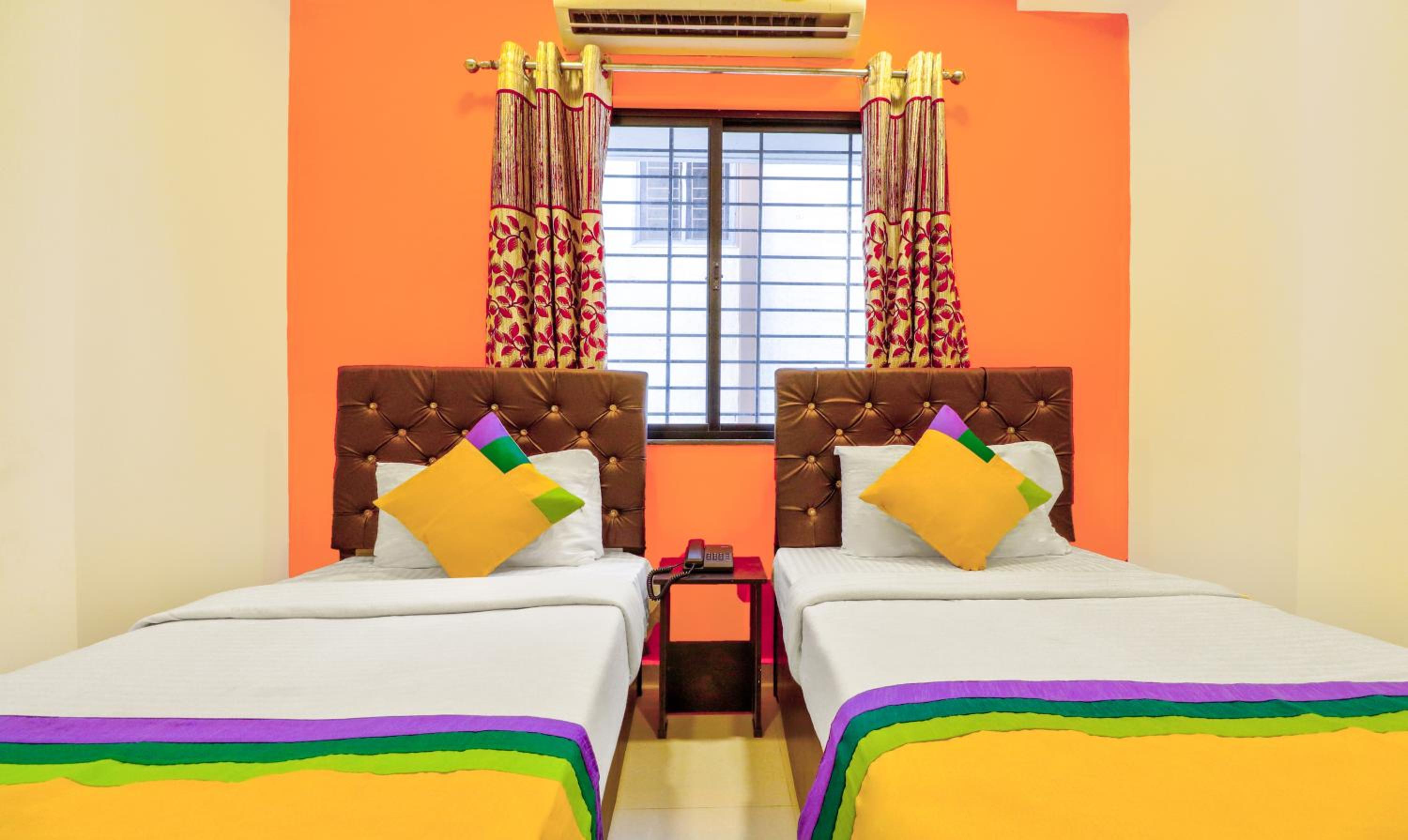 Standard Double Room - Photo 12