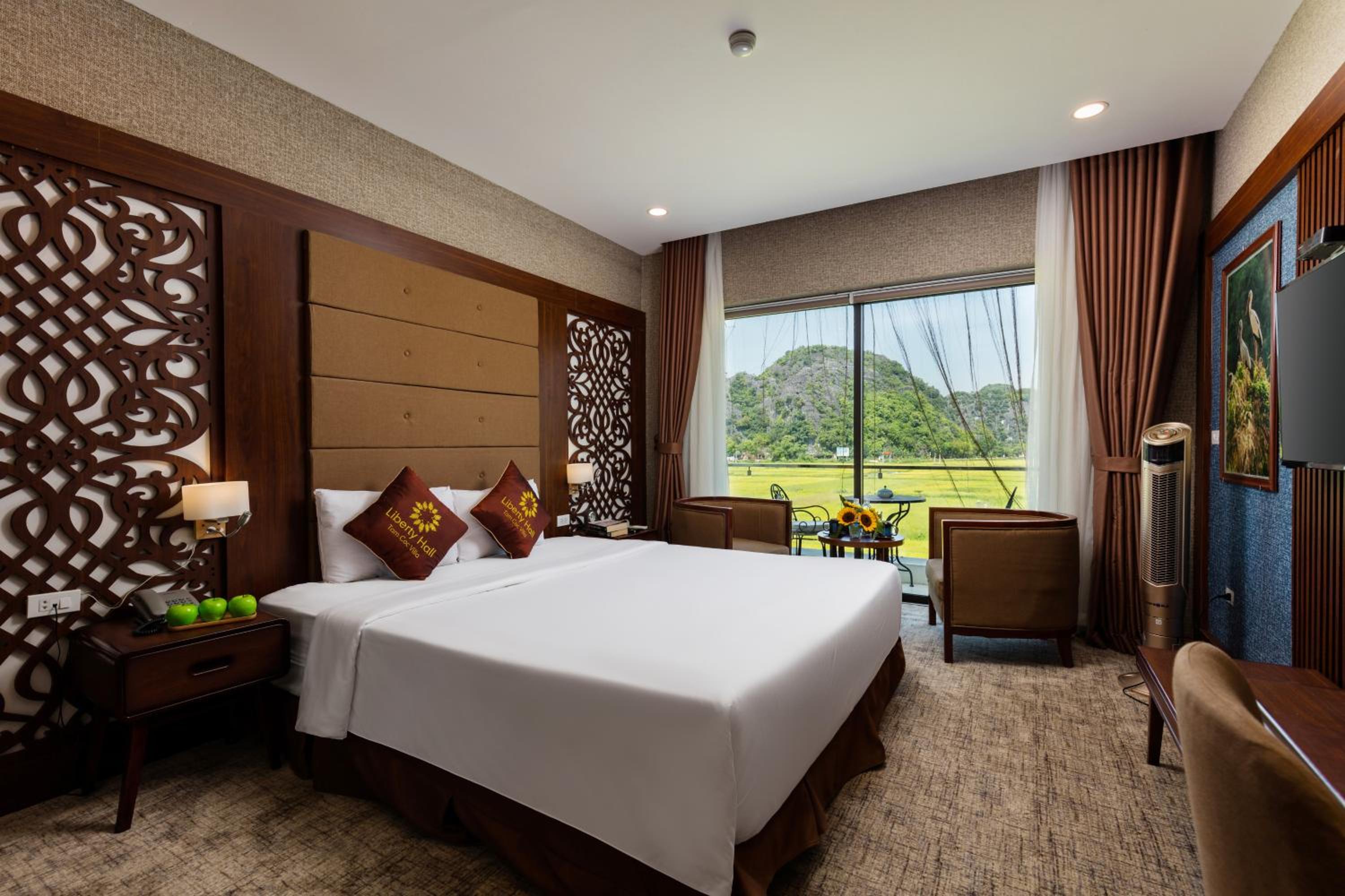 Junior Suite with Mountain View