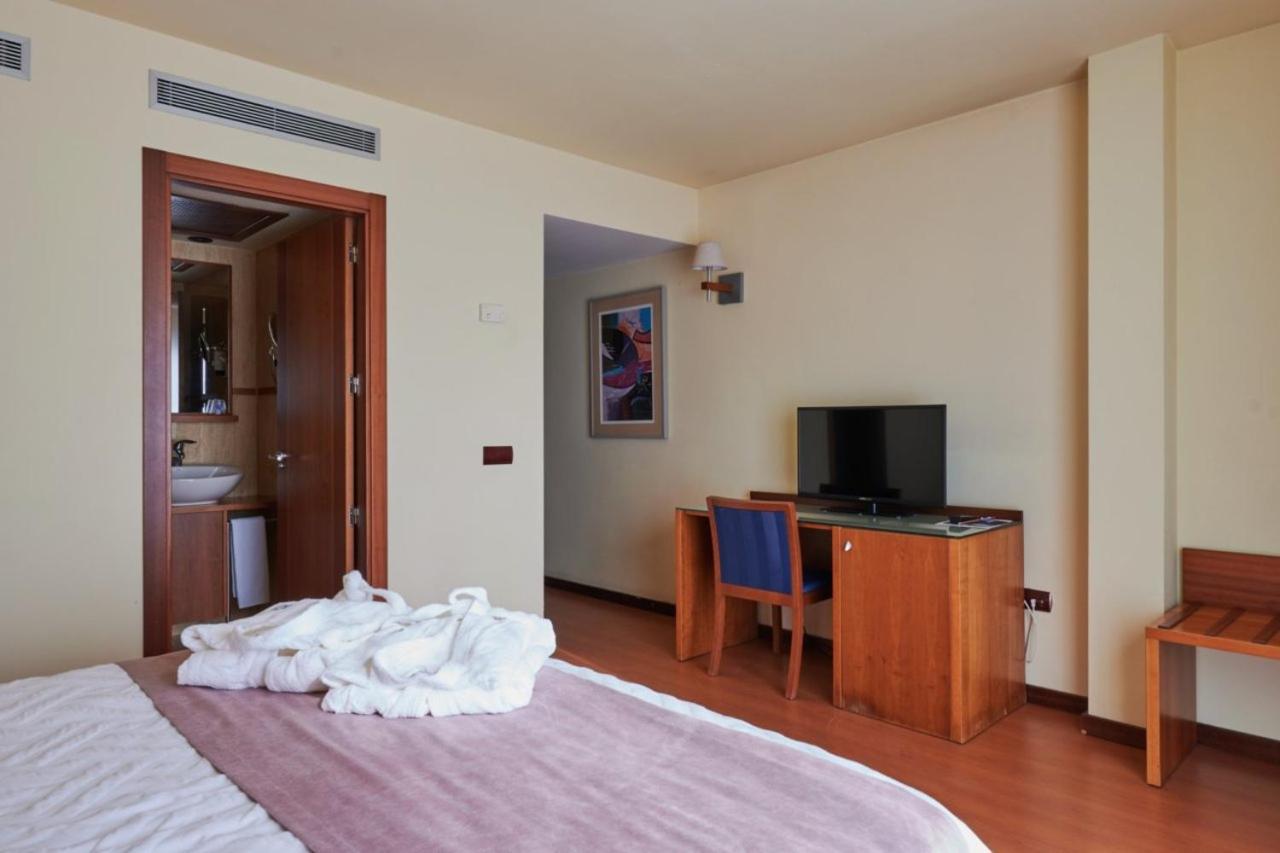 Double or Twin Room photo 2