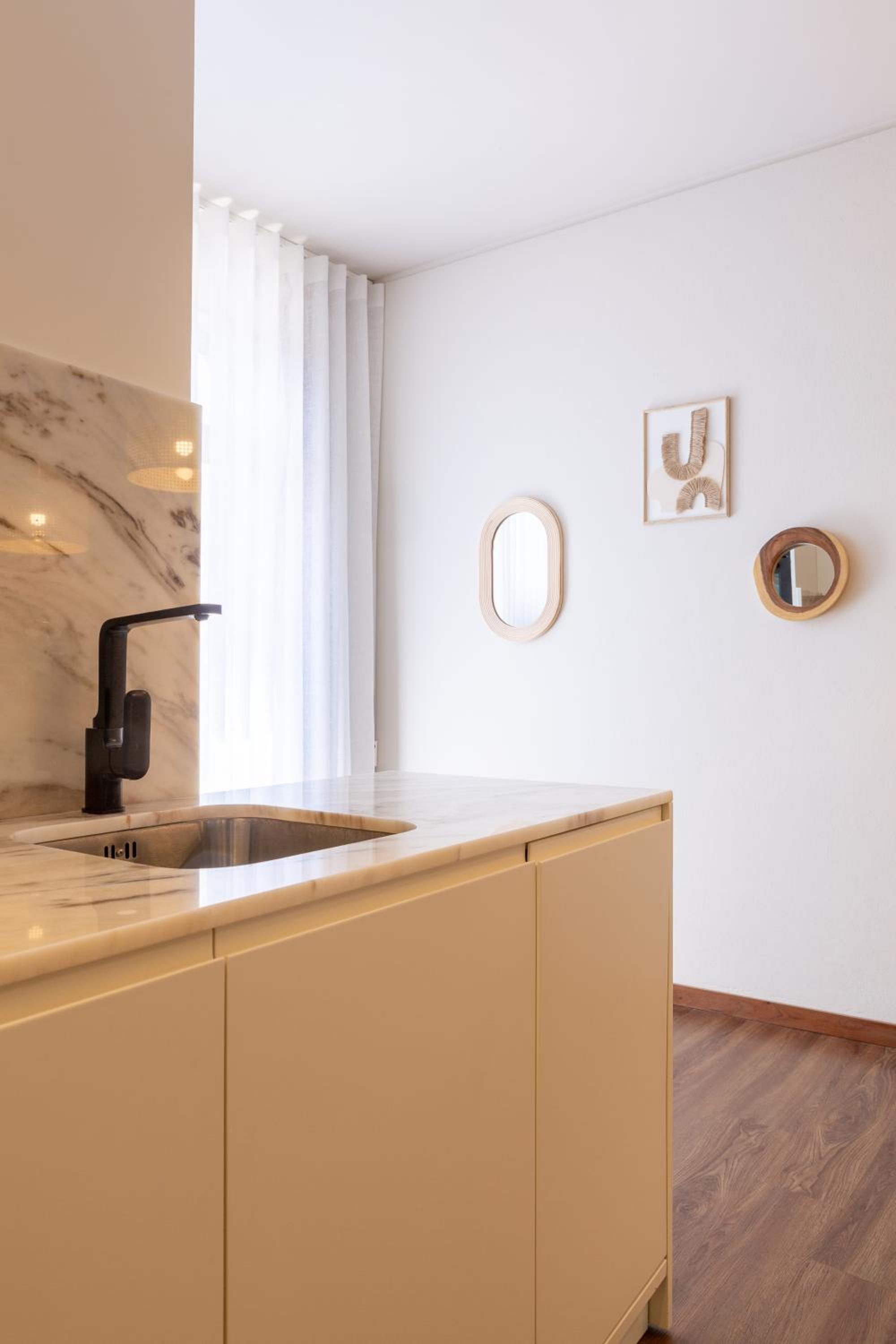 Two-Bedroom Apartment with Terrace and View - Photo 8
