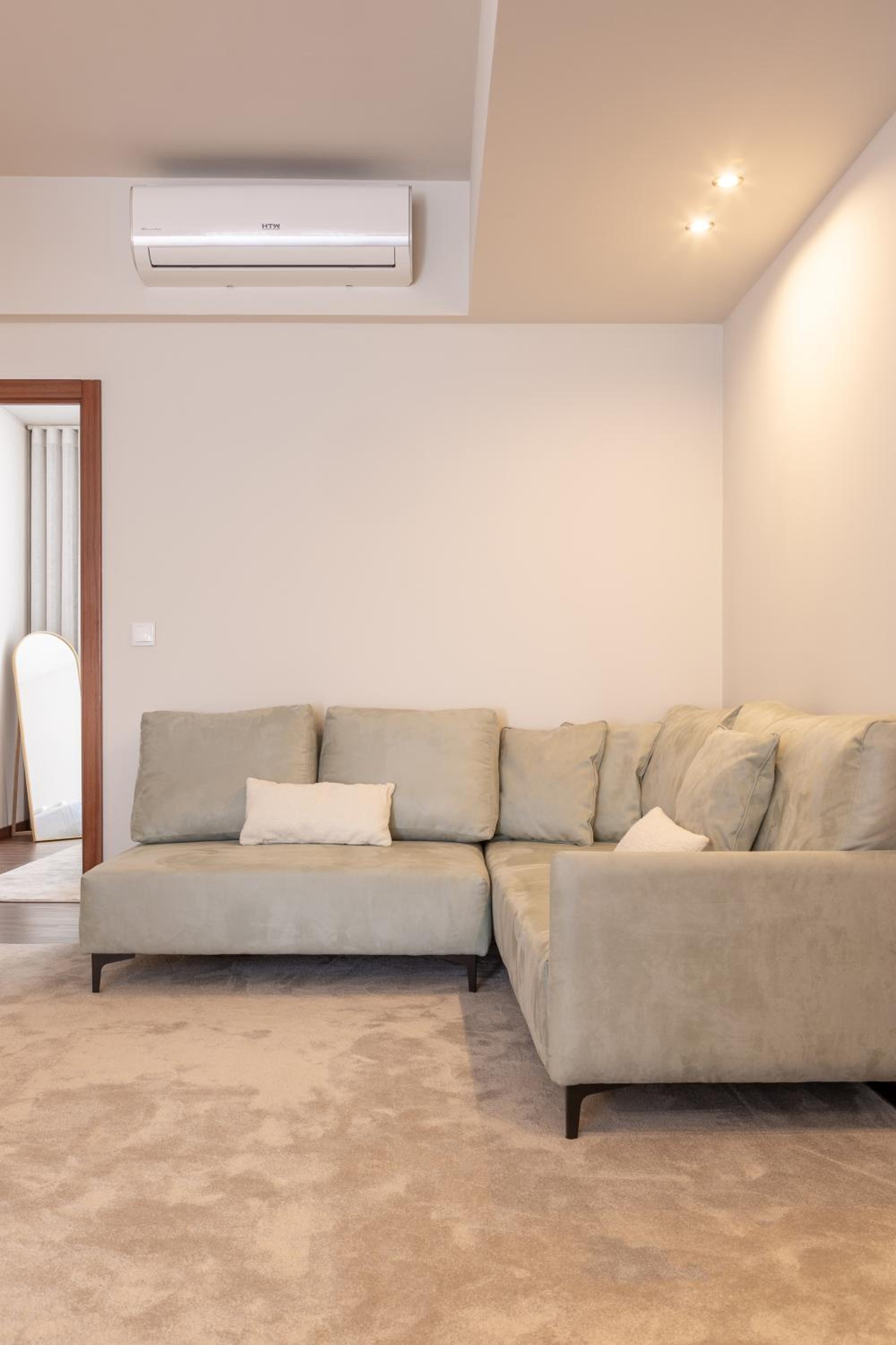 Two-Bedroom Apartment with Terrace and View - Photo 36