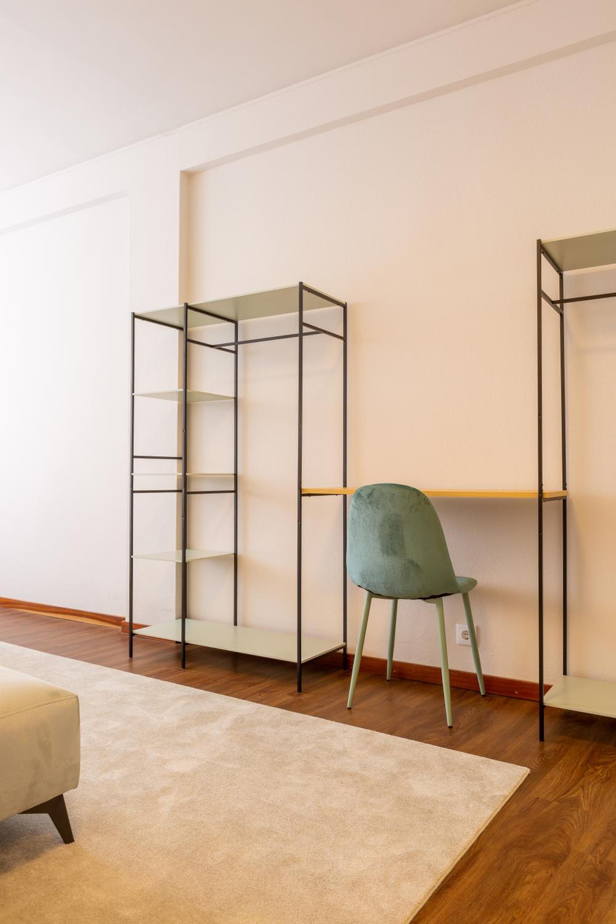 Two-Bedroom Apartment with Terrace and View - Photo 26