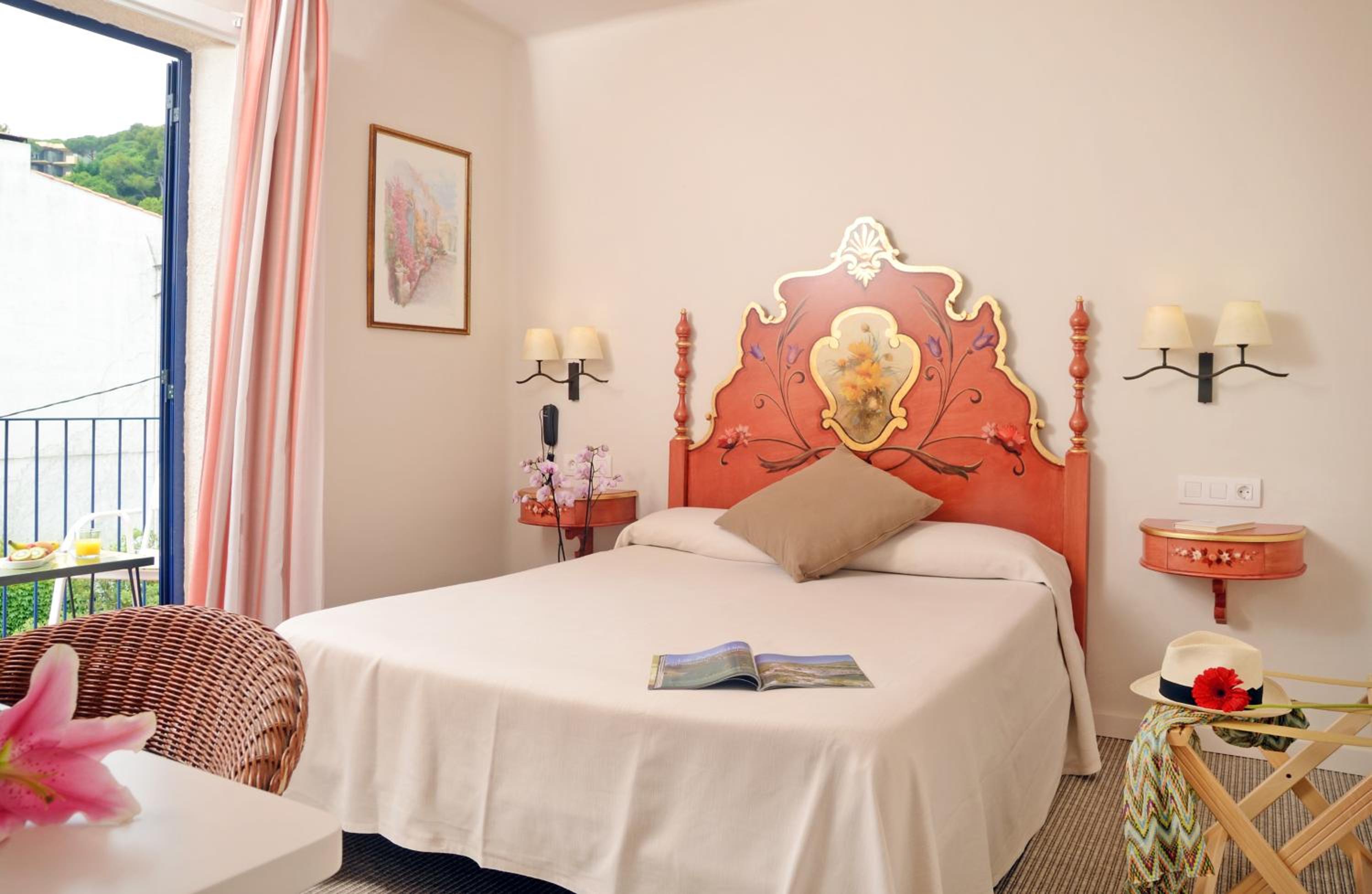 Standard Double Room photo 2