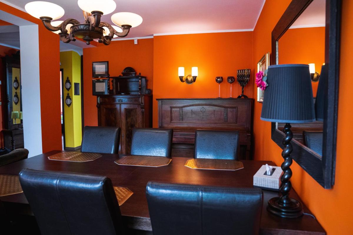 Two-Bedroom Apartment - Photo 4
