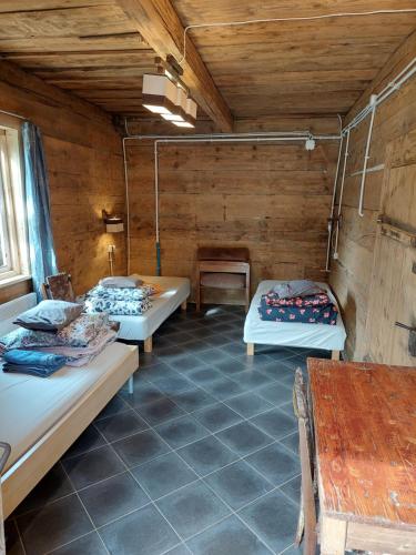 Triple Room with Shared Bathroom photo 2