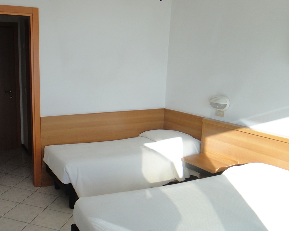 Triple Room, Balcony, Sea View photo 1