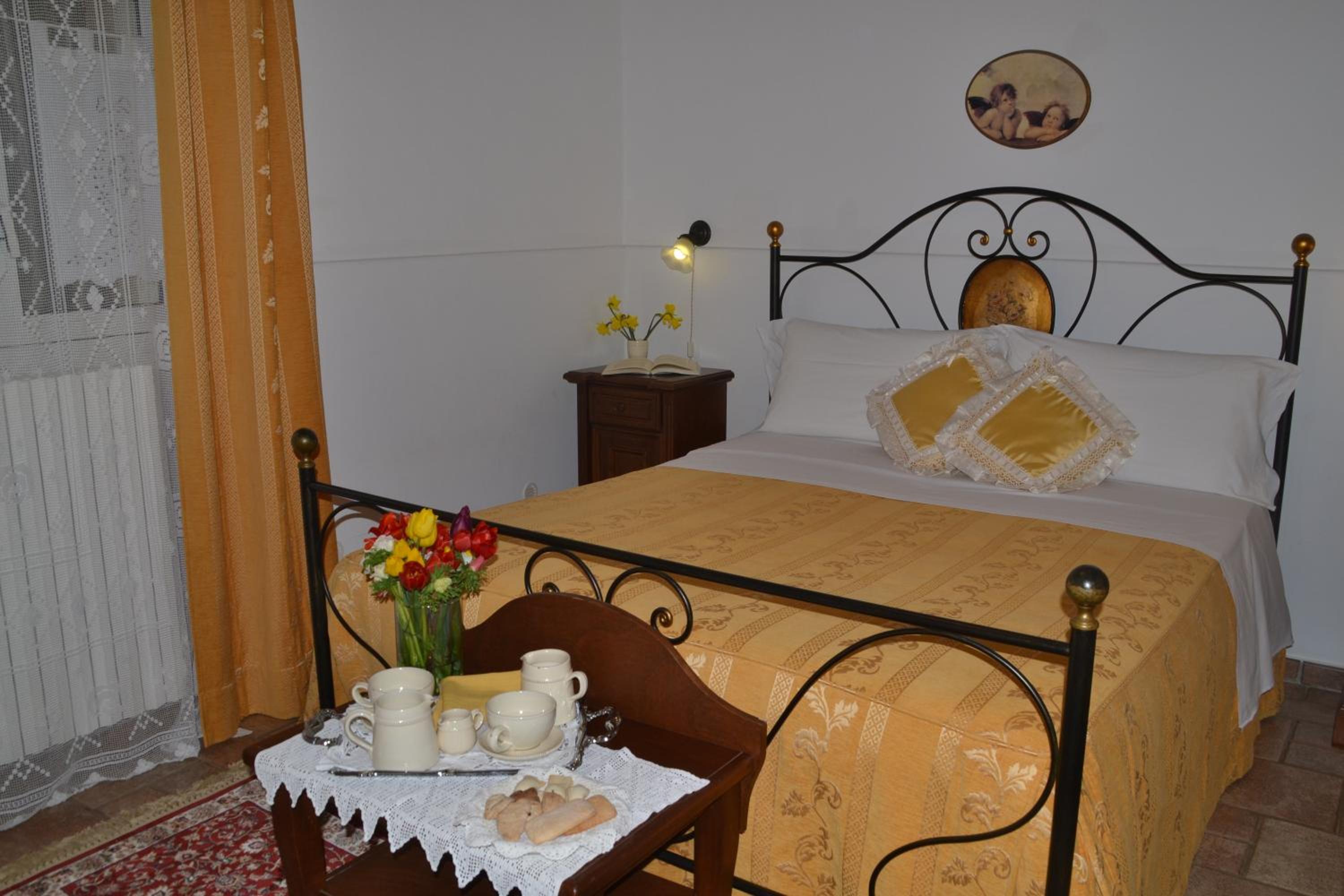 One-Bedroom Apartment (2 Adults + 1 Child) photo 1