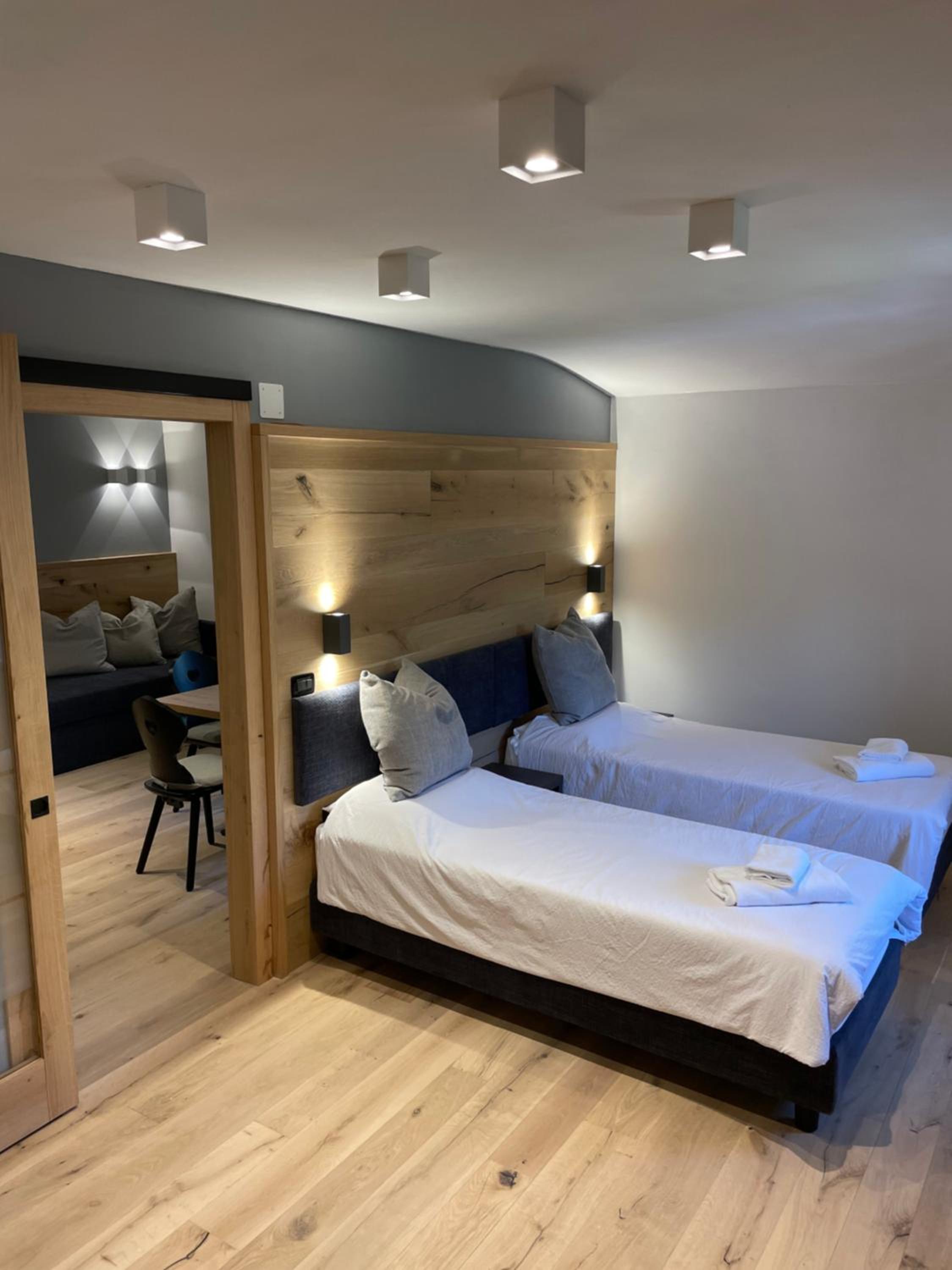 Two-Bedroom Suite - Photo 4