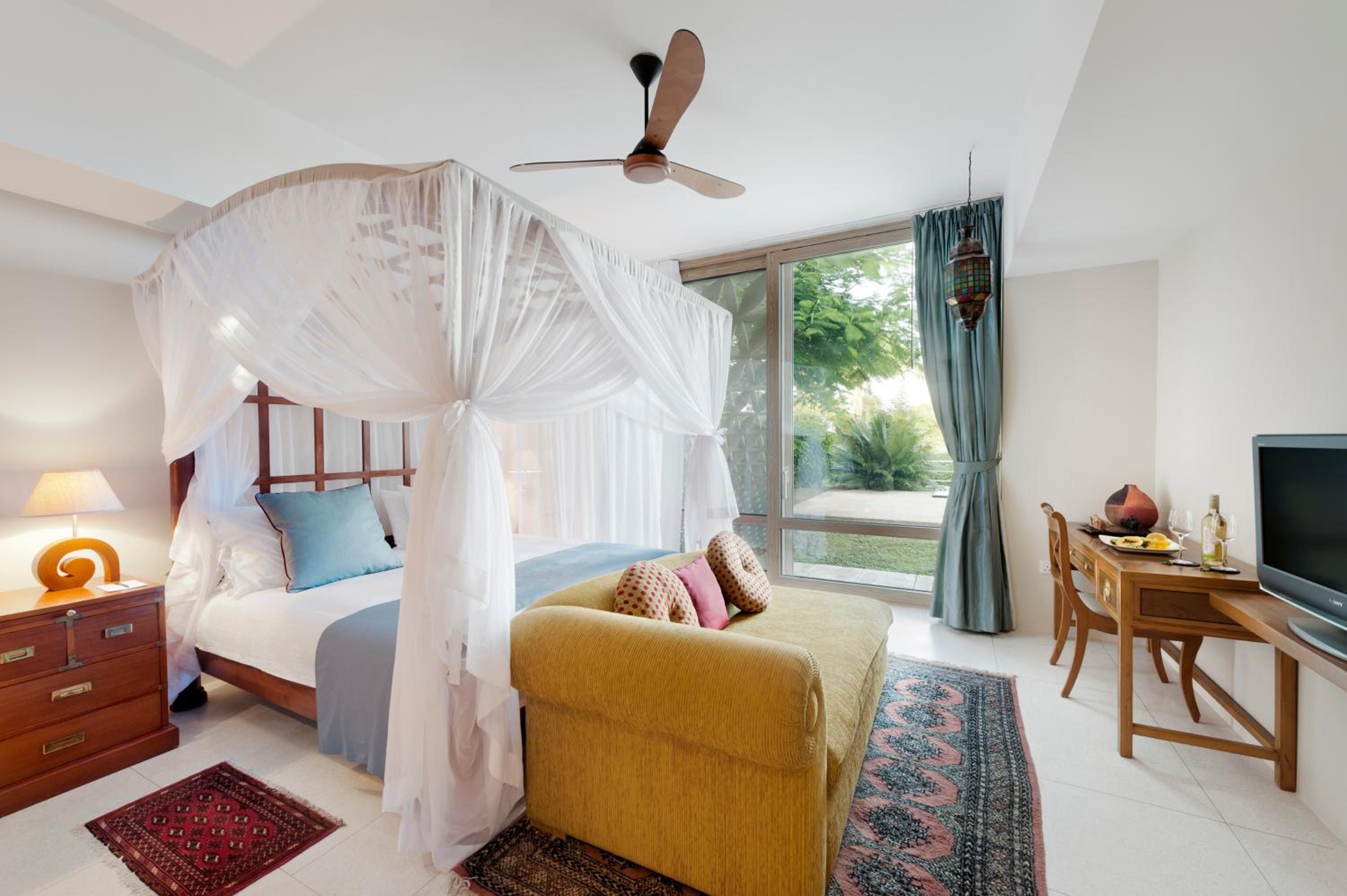 The Level 1 bedroom Garden Villa - Photo 8