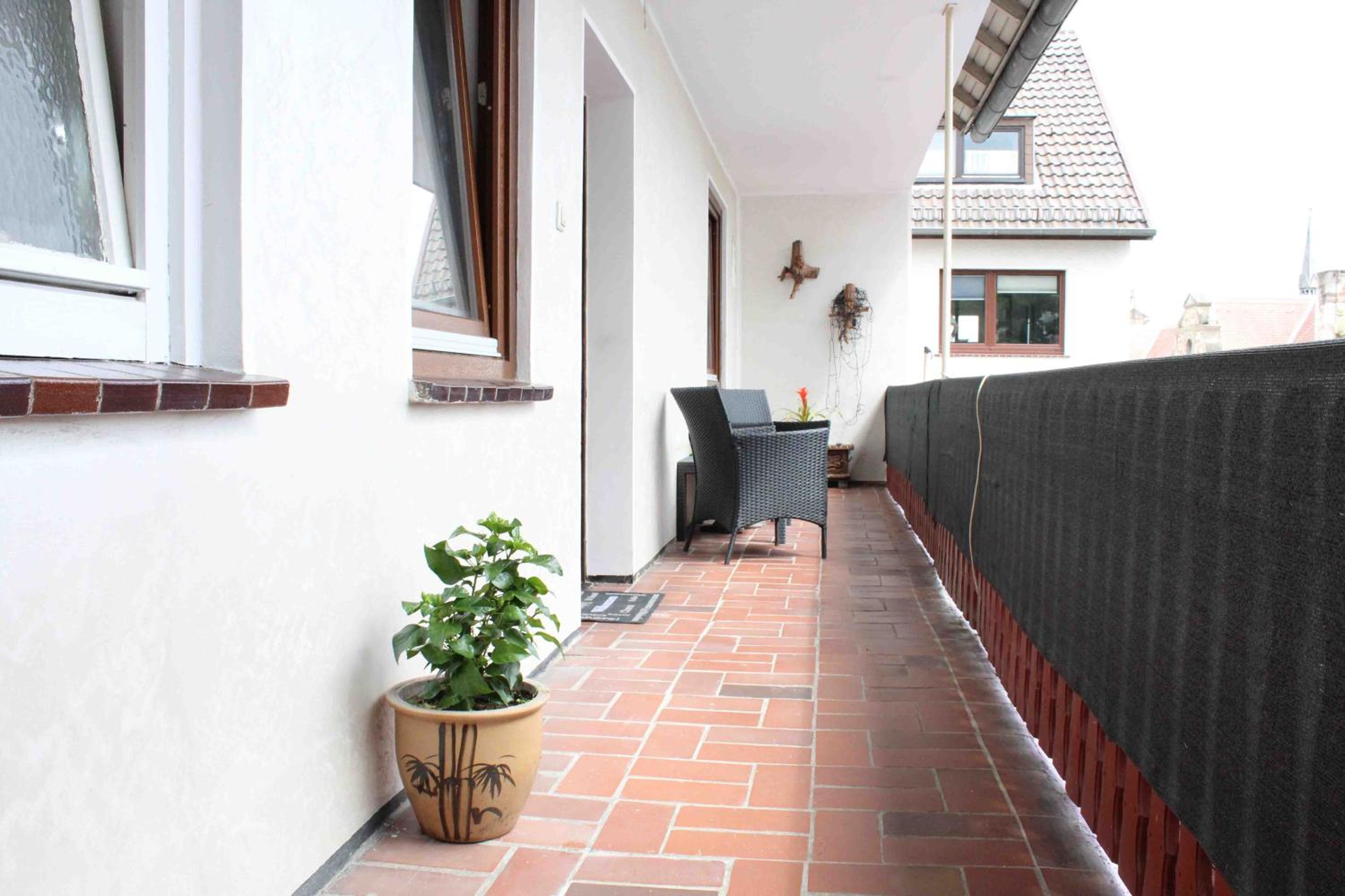 Apartment with Terrace - Photo 10