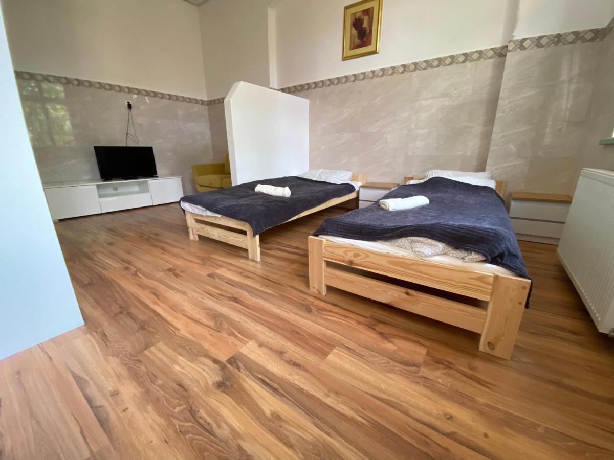 Double Room with Two Double Beds photo 1
