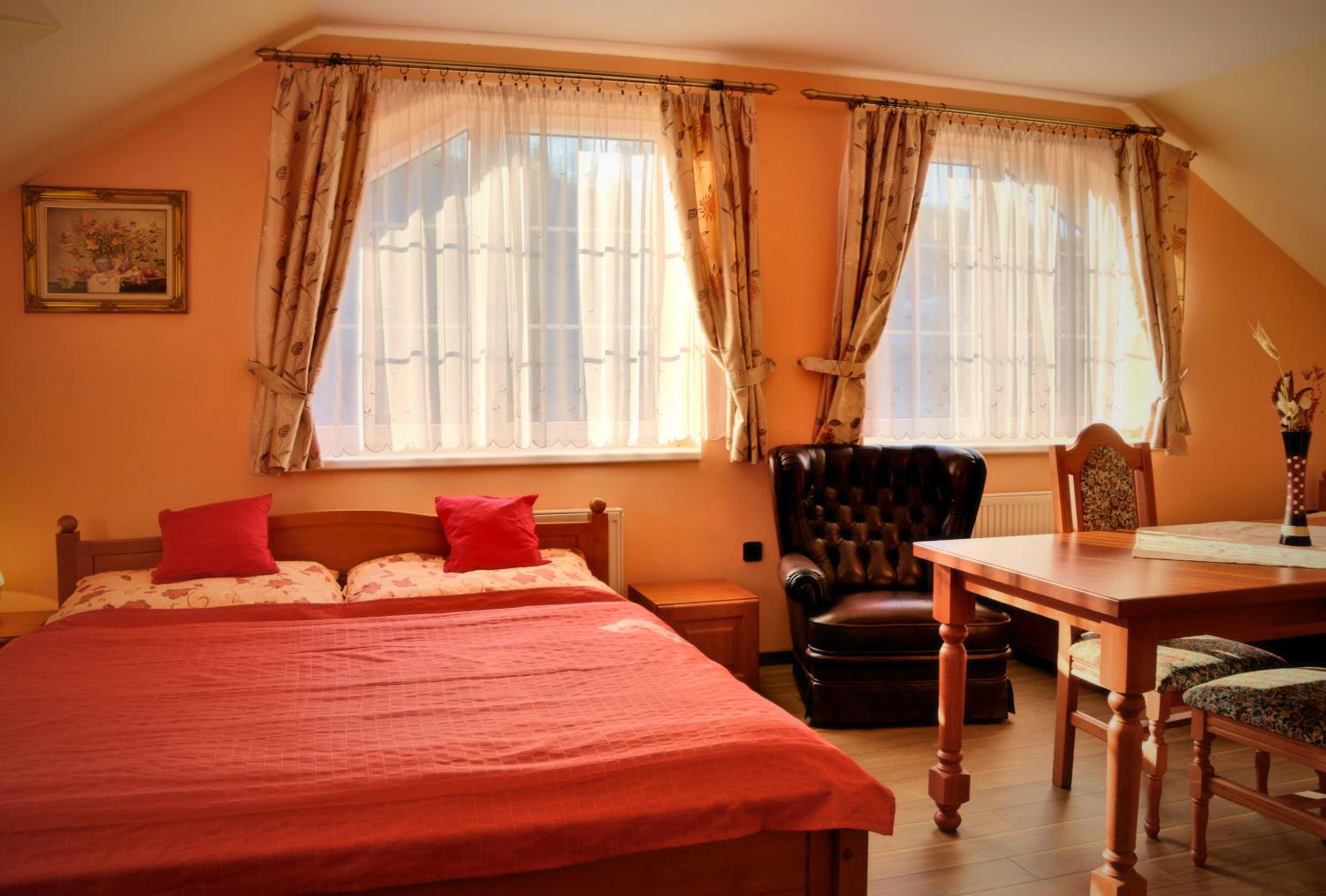 Quadruple Room with Private Bathroom photo 2