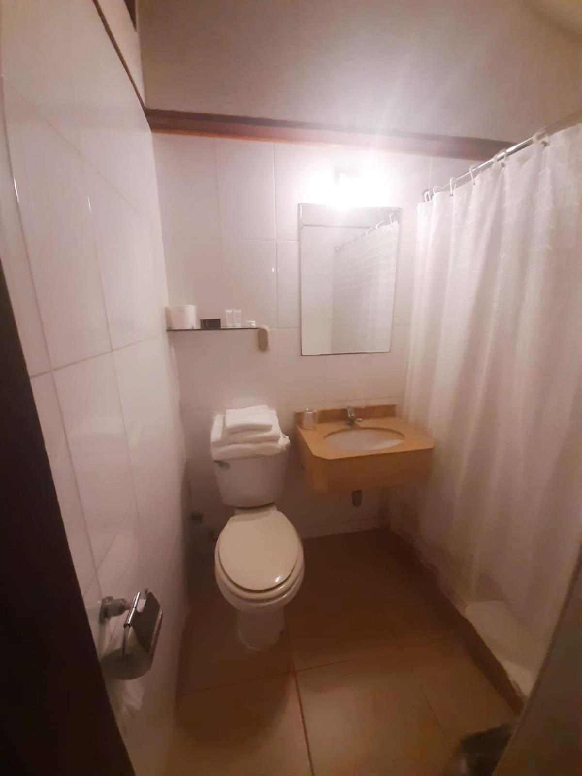 Standard Twin Room photo 2