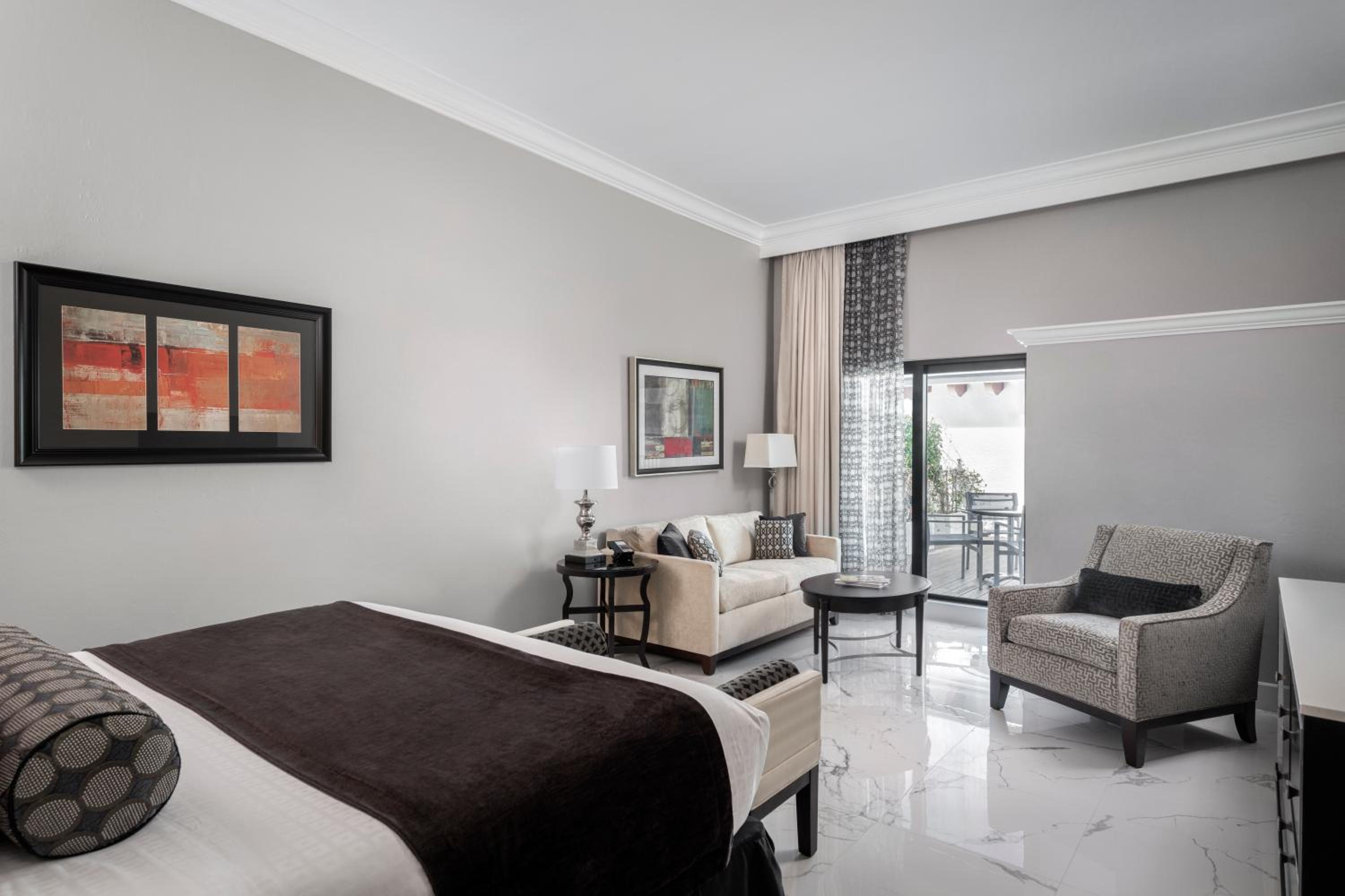 King Suite With Pool View