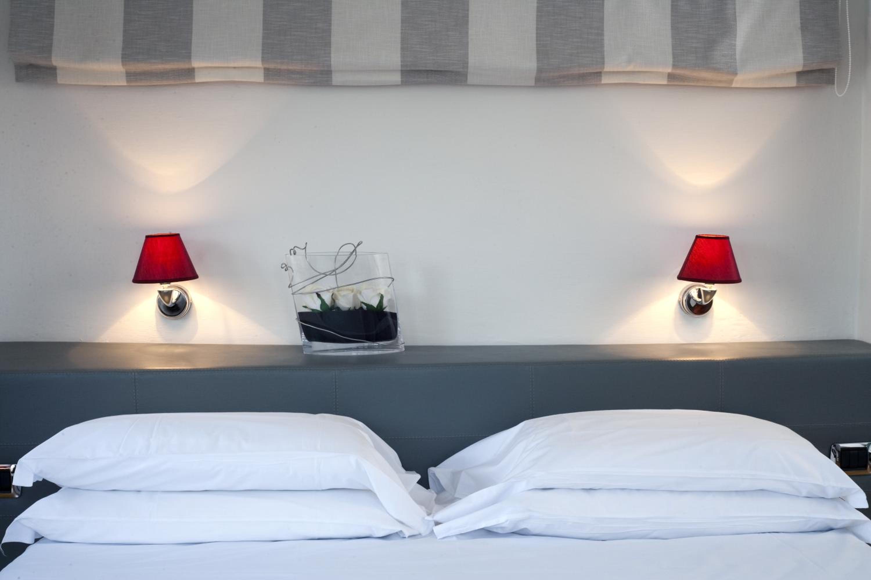 Superior Double or Twin Room - Photo 3