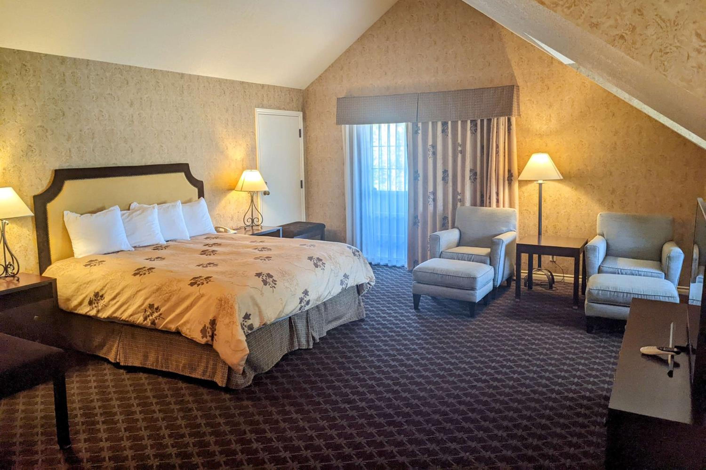 King Suite with Jetted Tub and Balcony
