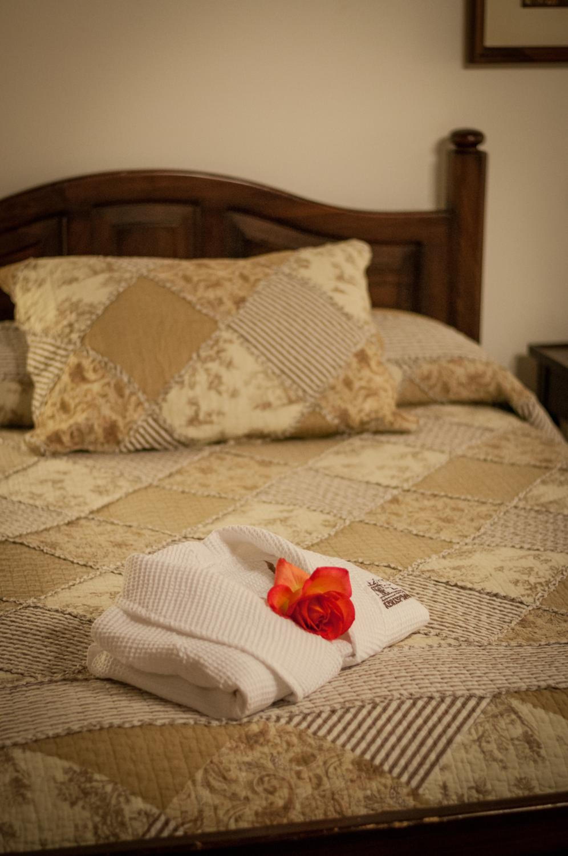 Double Room - Photo 9