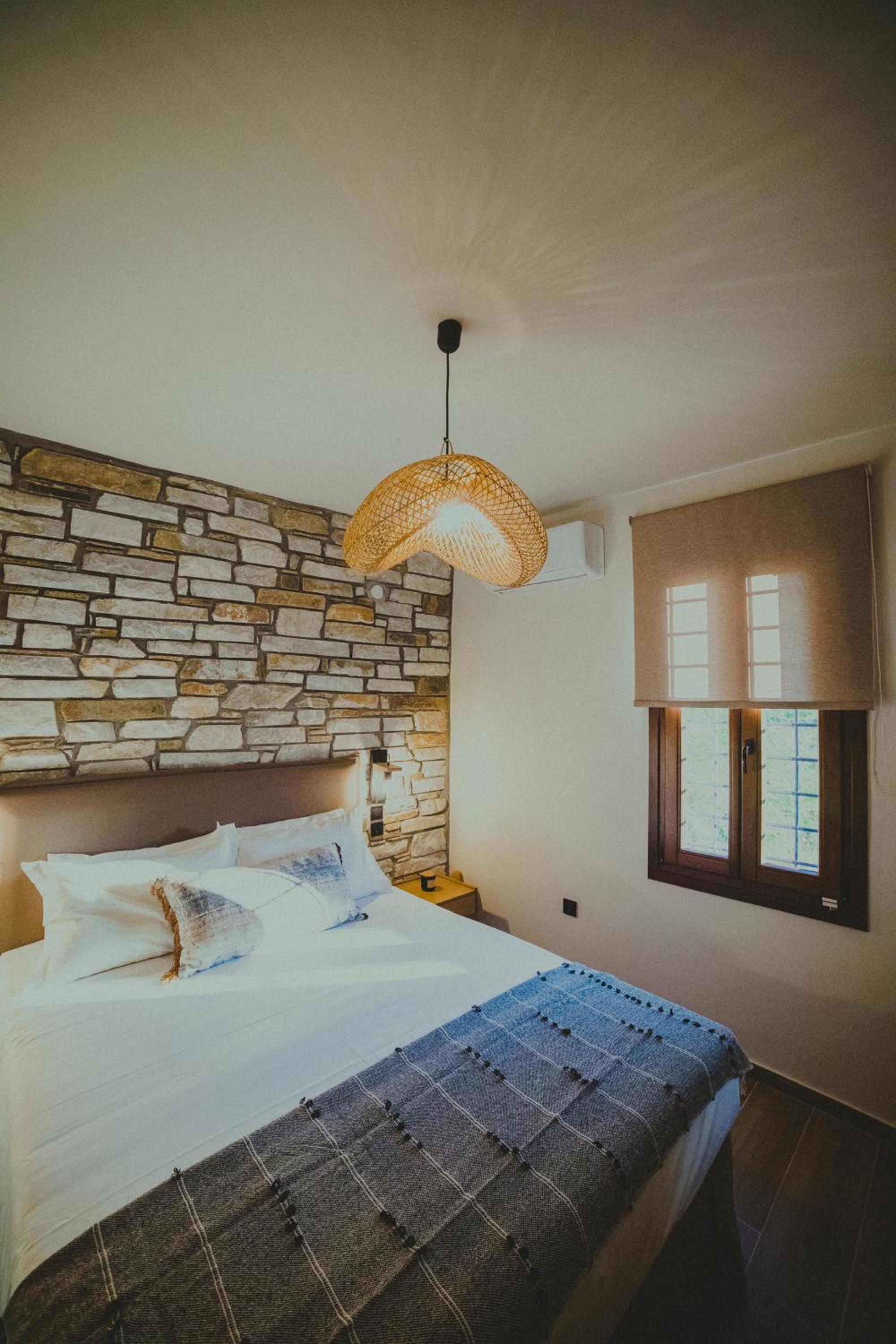 Deluxe Suite with Sea View photo 1