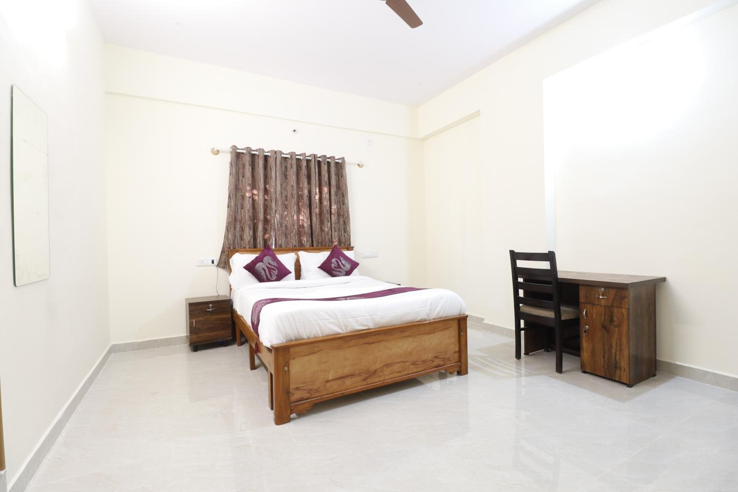 Deluxe Double Room - Photo 3