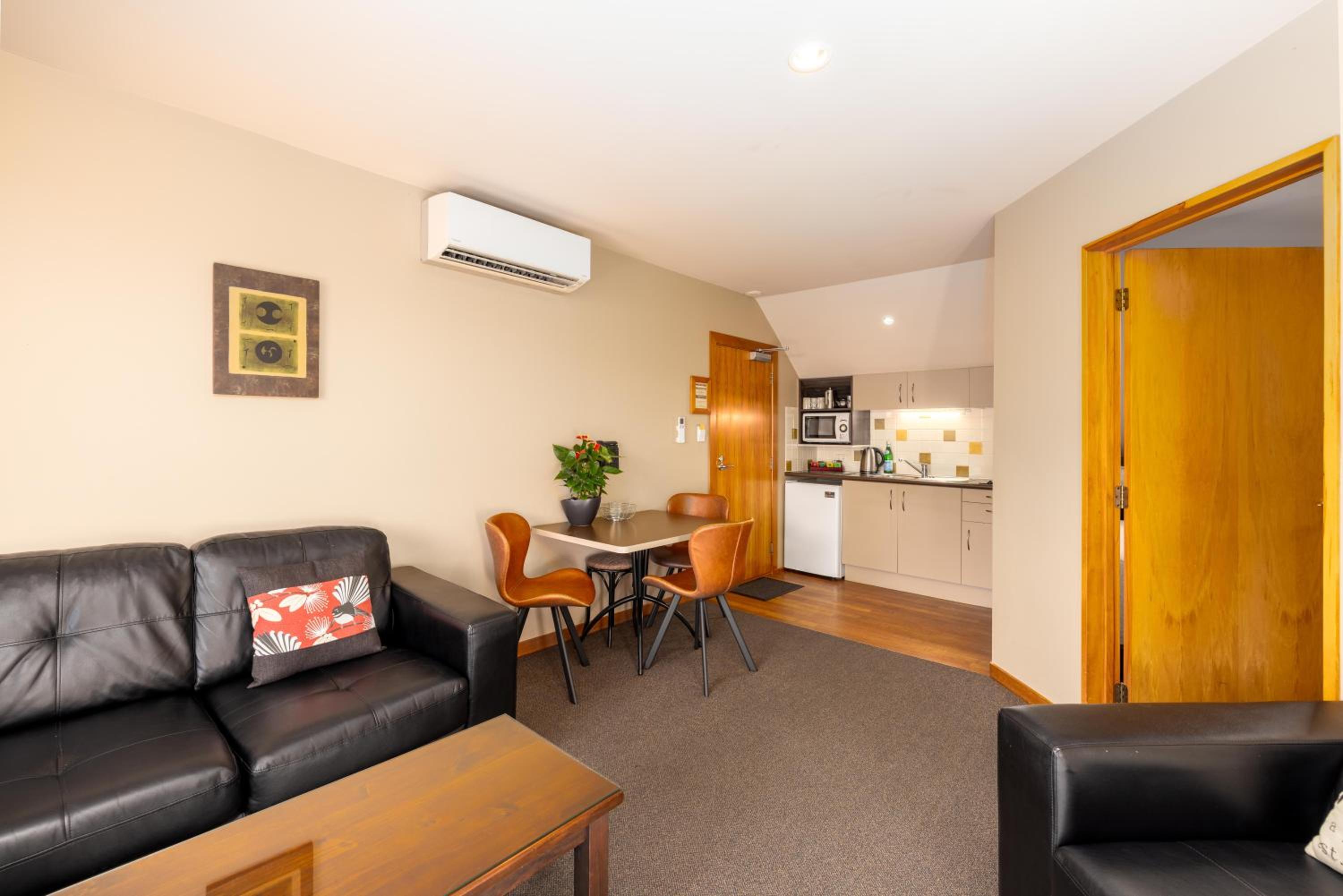 Deluxe Triple Room - Photo 1