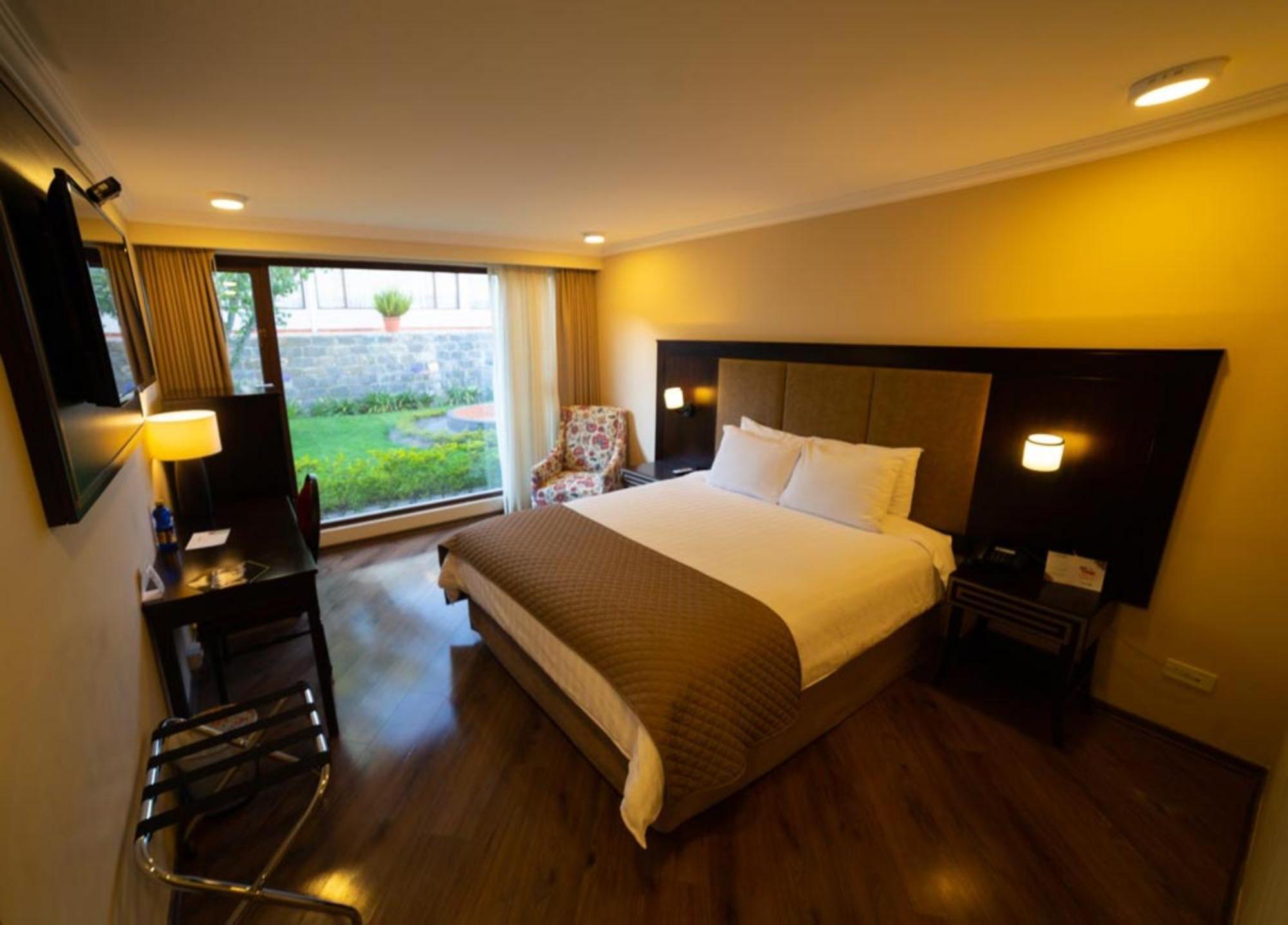 Superior Queen Room photo 2
