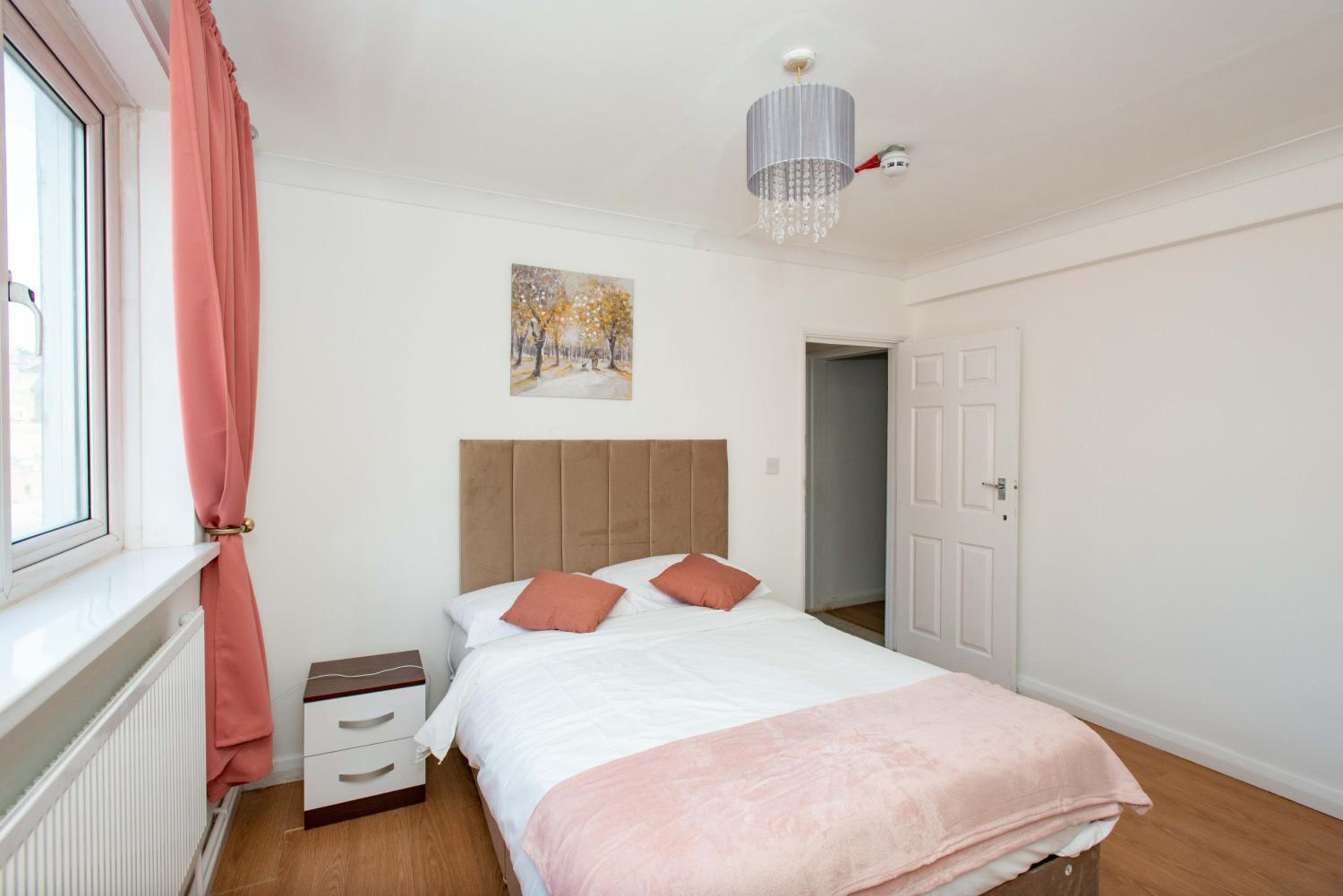 Double Room With Shared Bathroom photo 3