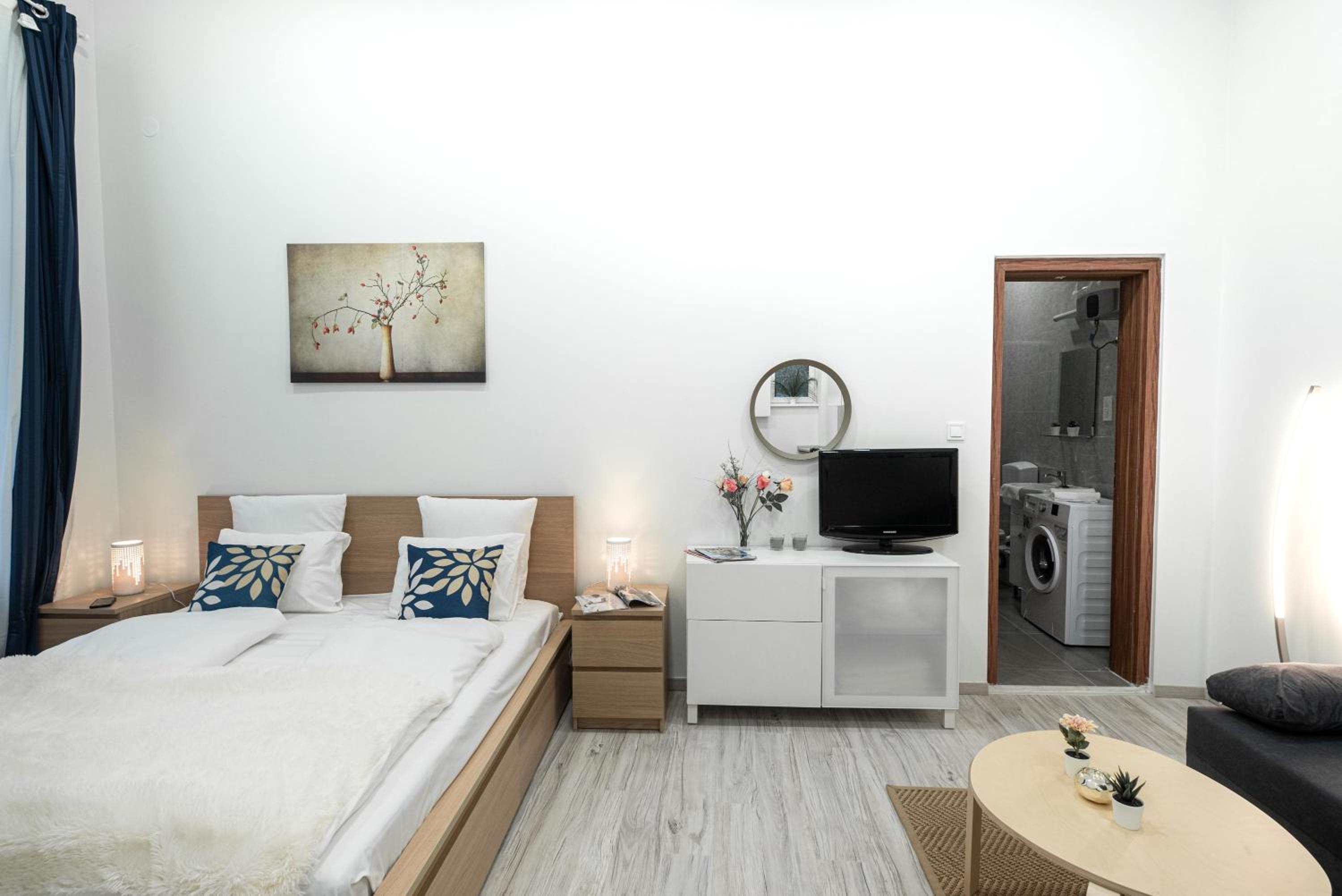Apartment - Photo 8
