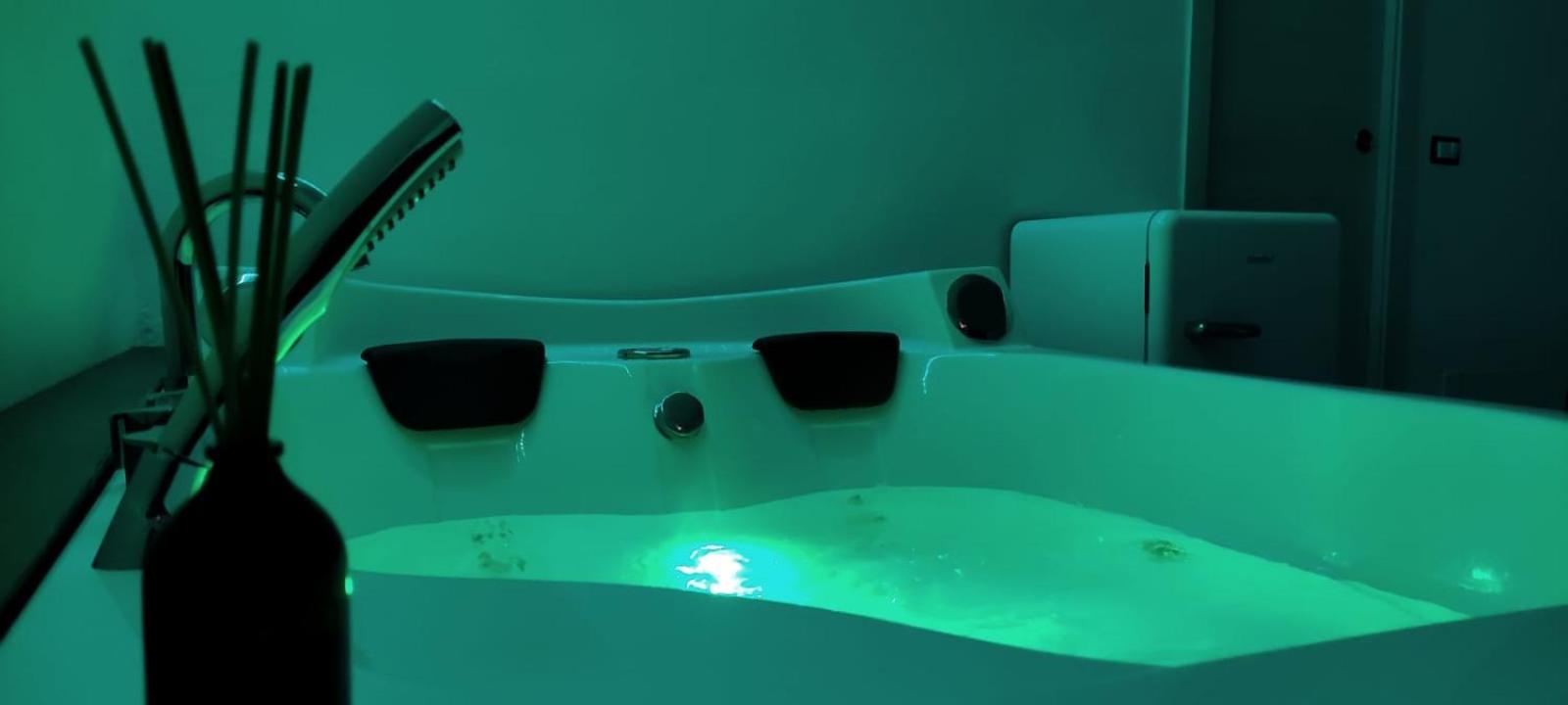 Double Room With Spa Bath photo 3