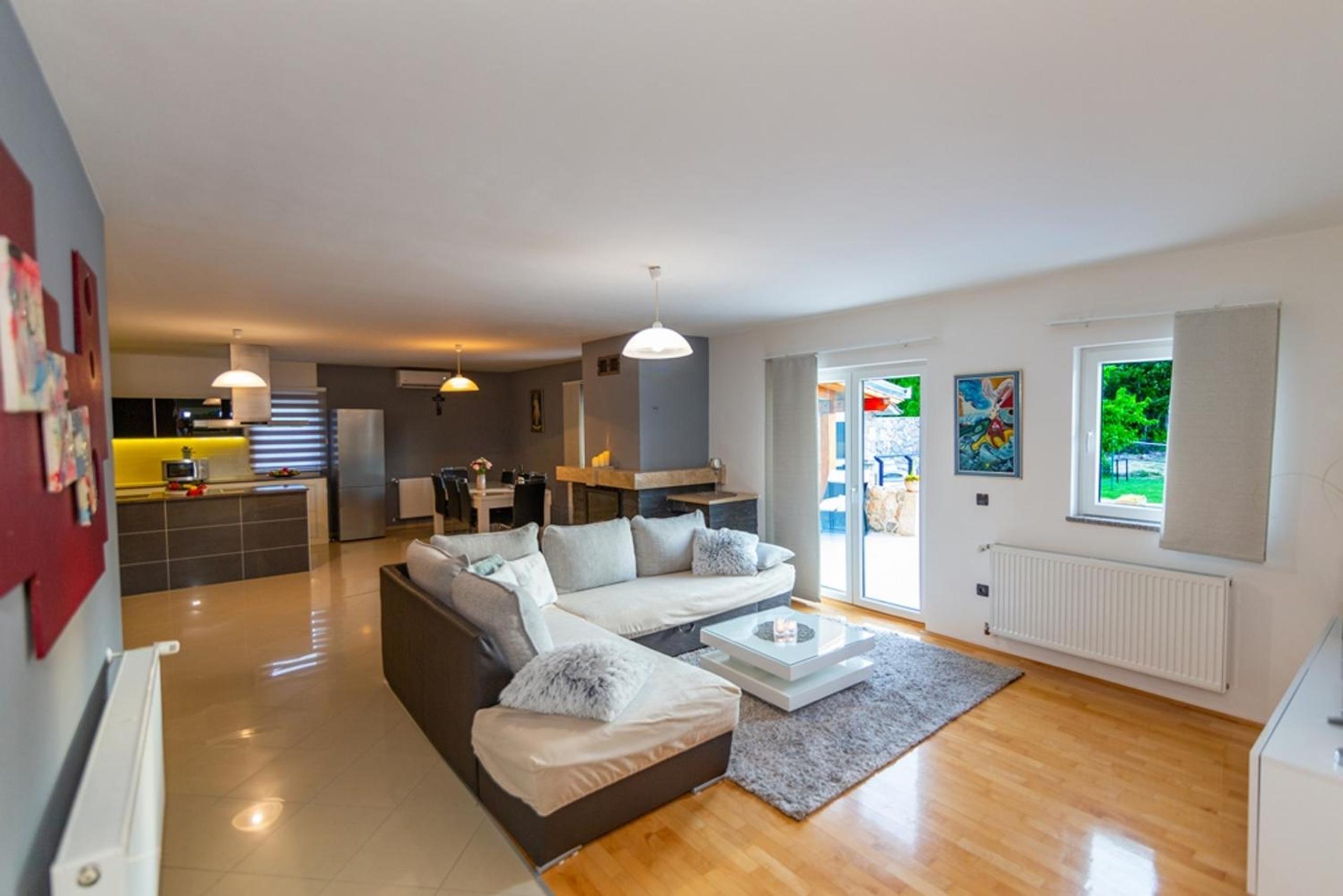 Three-Bedroom Villa photo 2